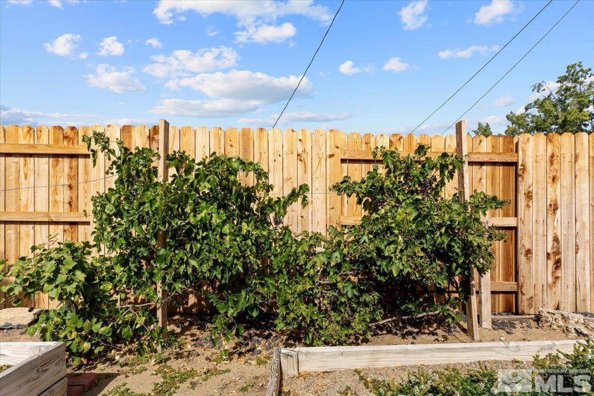 1180 Xman Way Property Photo 23