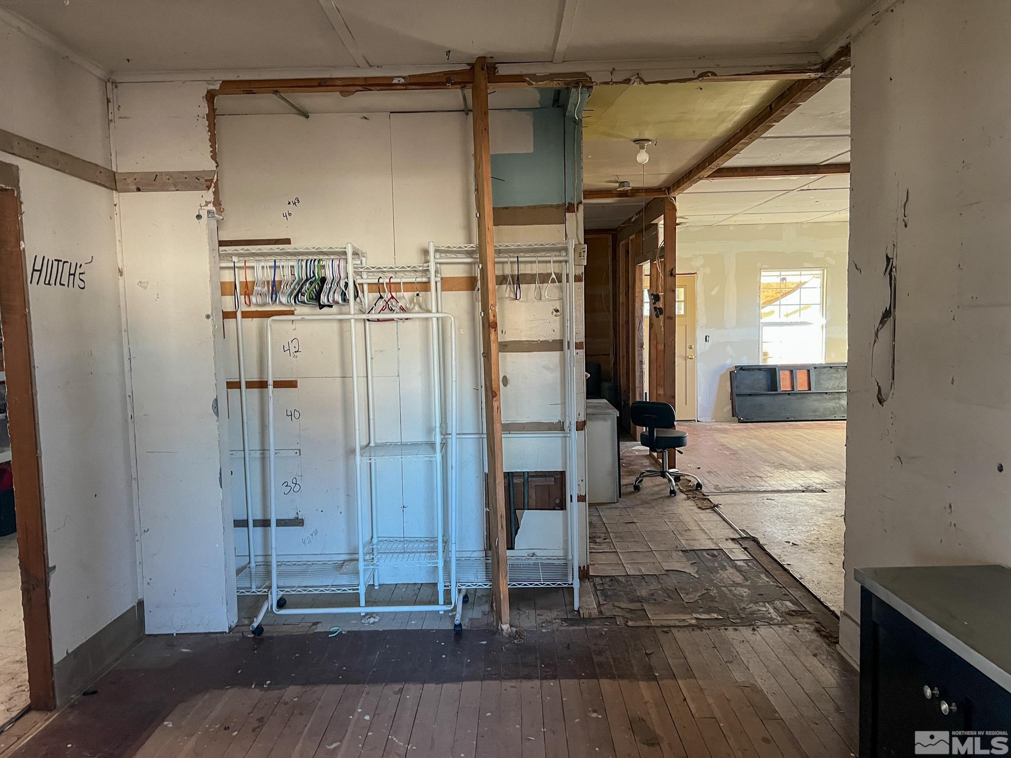 70 E Main St Property Photo 13