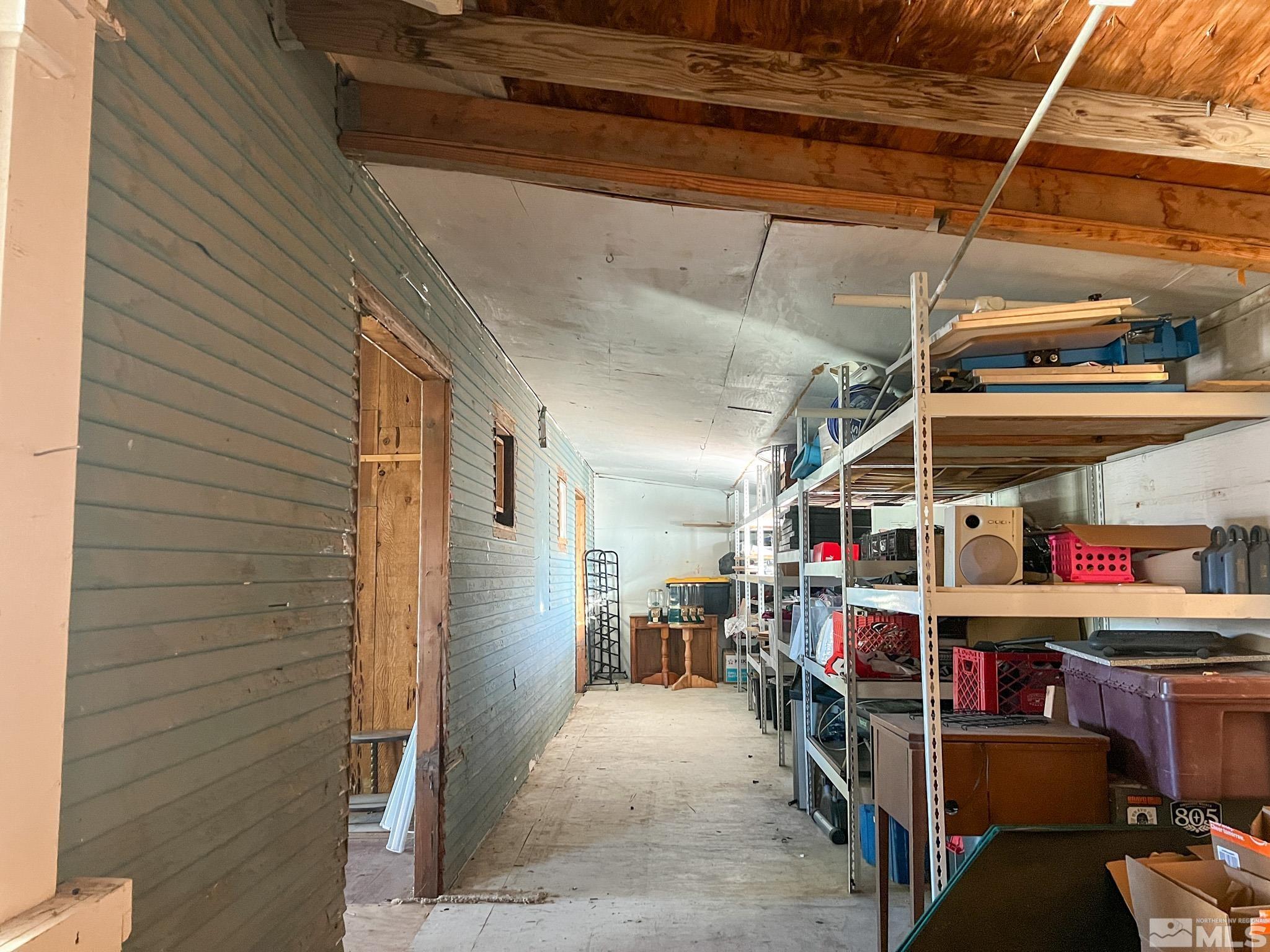 70 E Main St Property Photo 16
