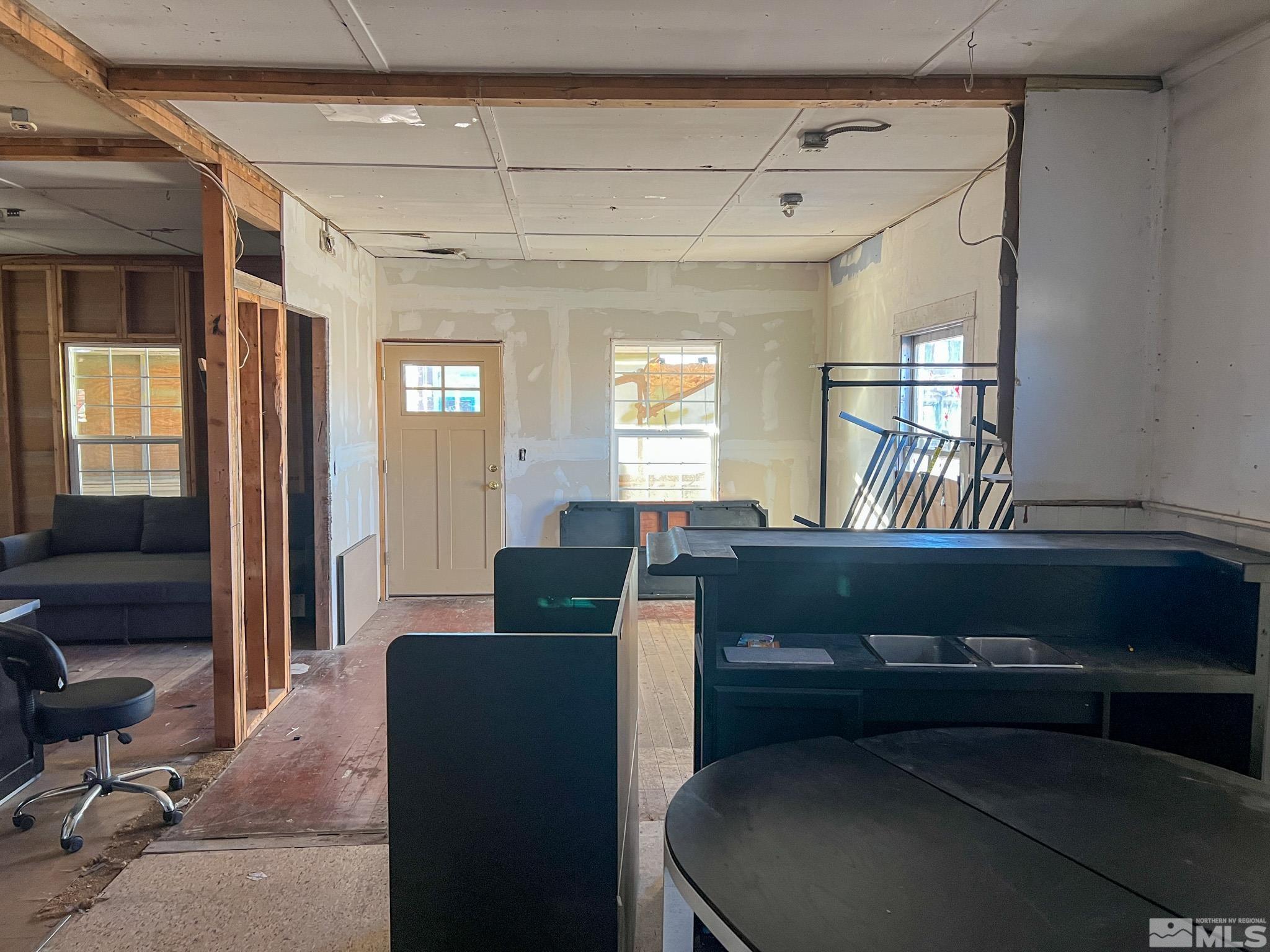 70 E Main St Property Photo 24