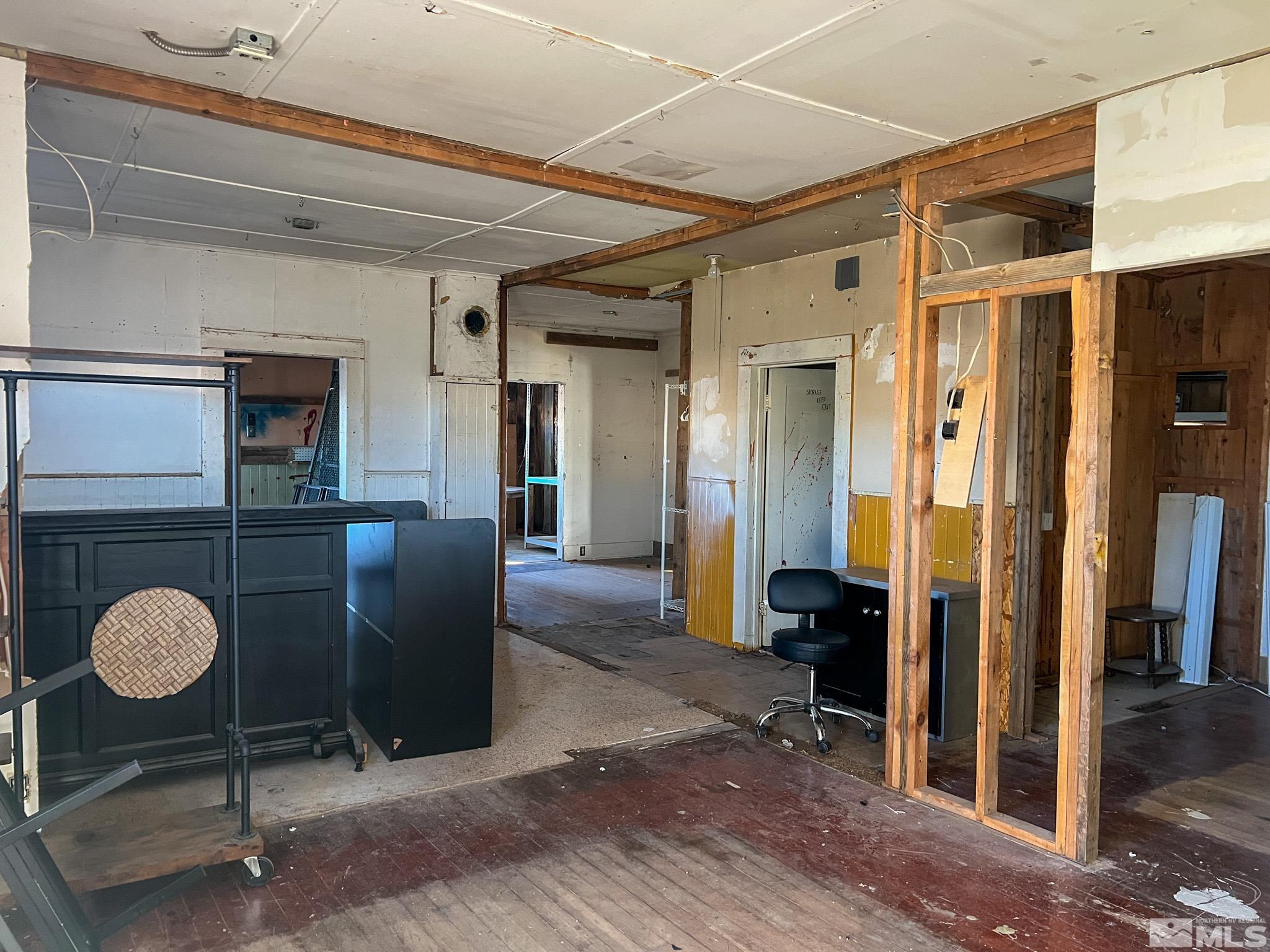 70 E Main St Property Photo 26