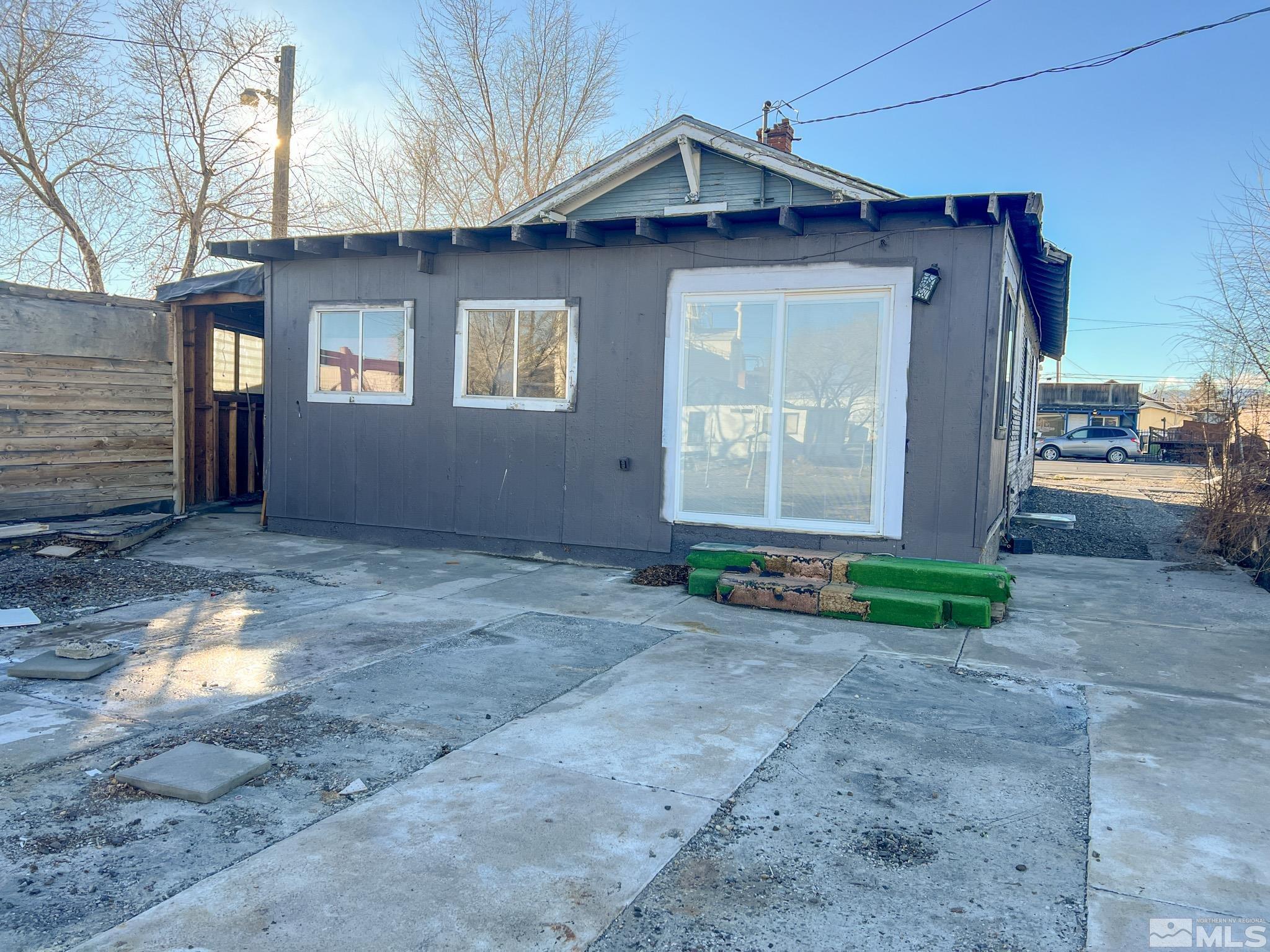 70 E Main St Property Photo 28