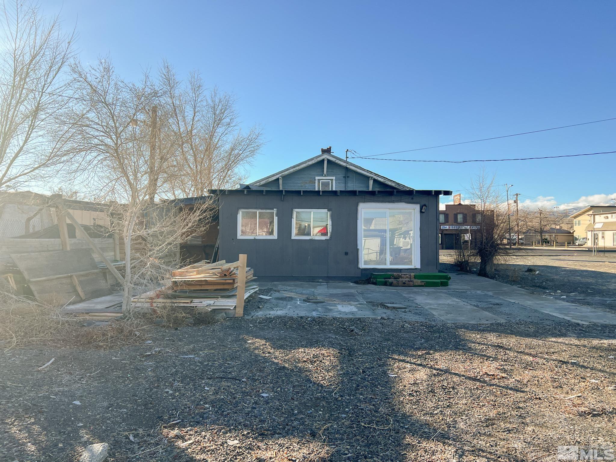 70 E Main St Property Photo 29