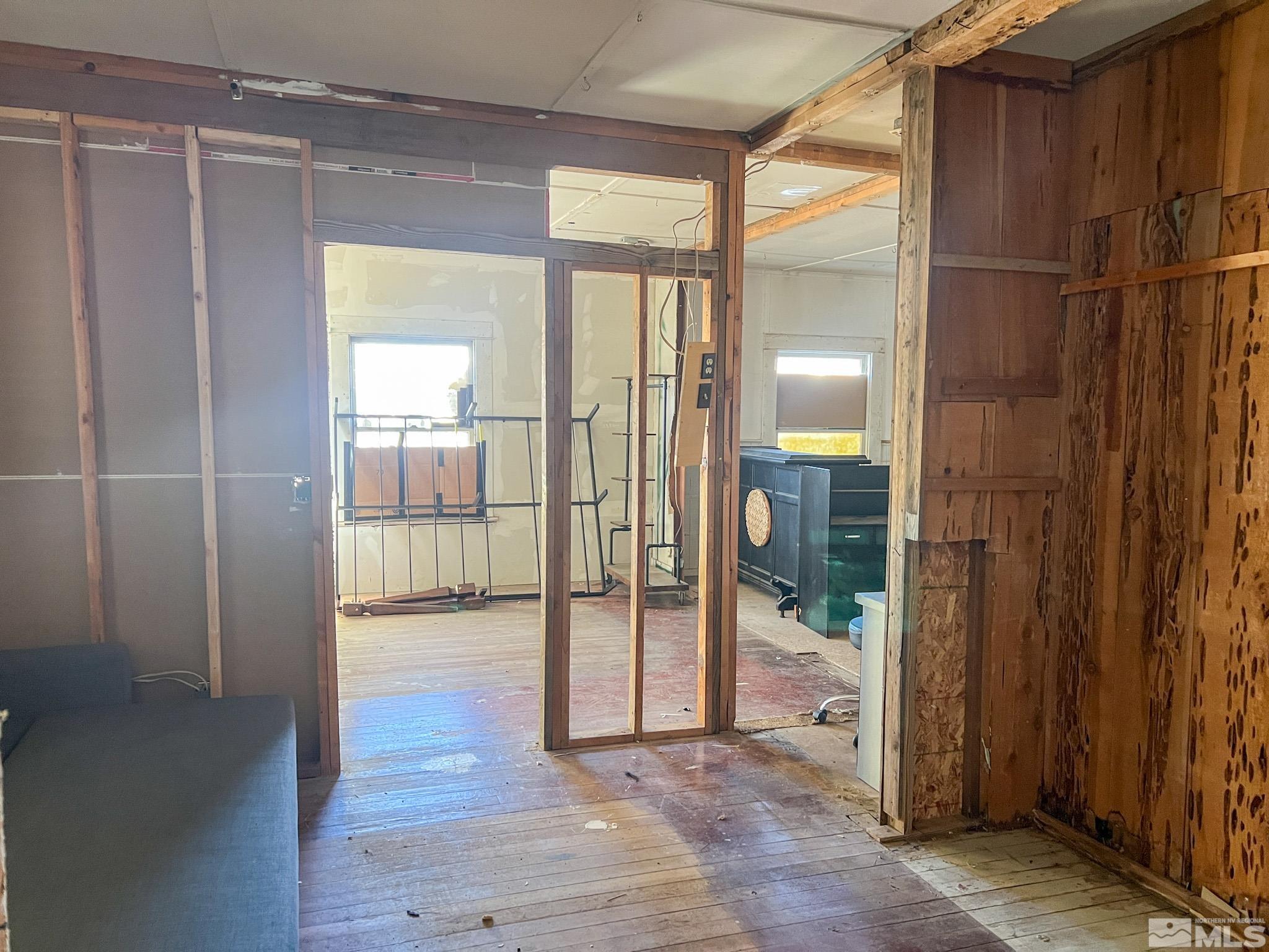 70 E Main St Property Photo 17