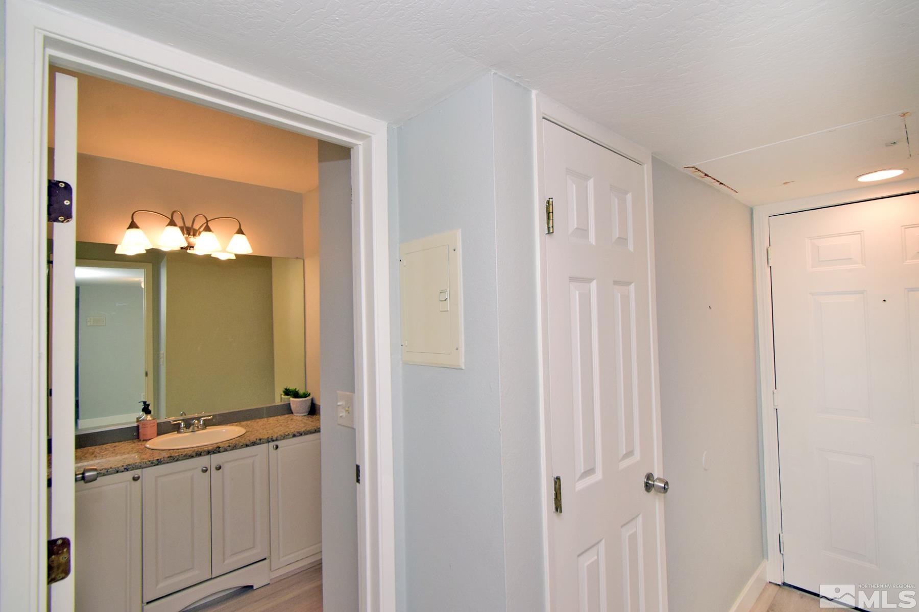 2555 Clear Acre Ln Property Photo 16