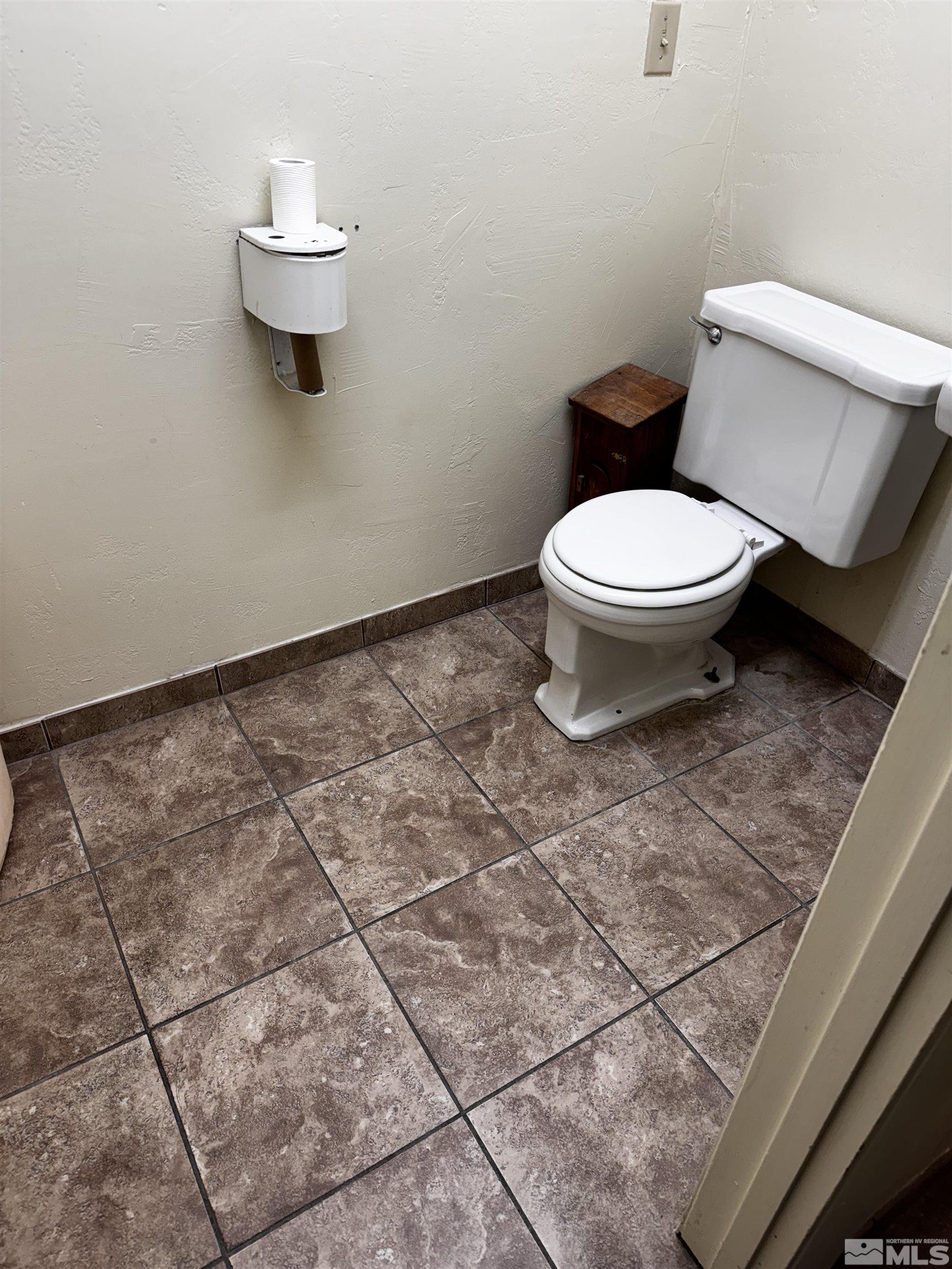 101 Bullion Avenue Property Photo 9