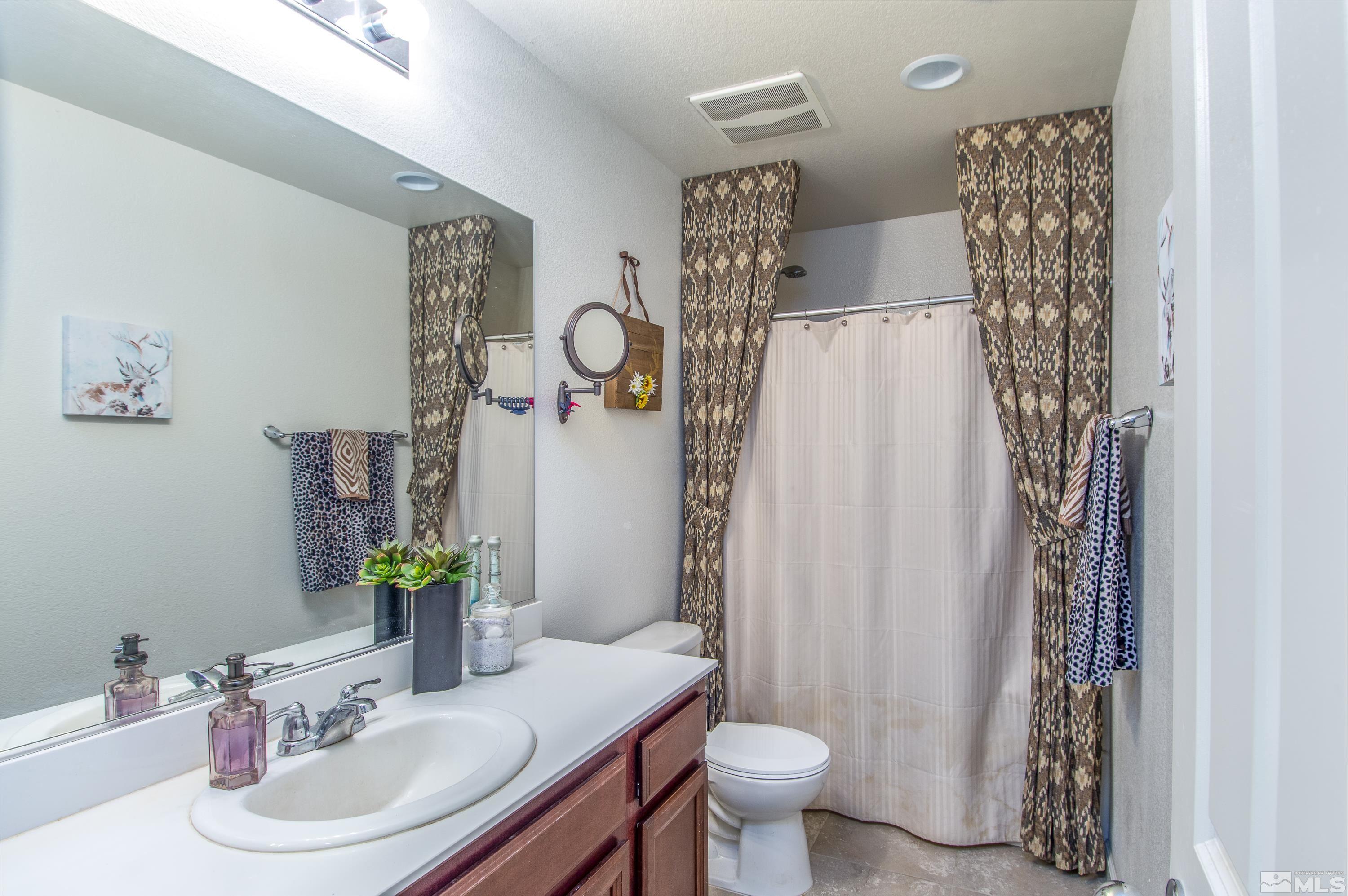 10900 Bloomsburg Ct Property Photo 12