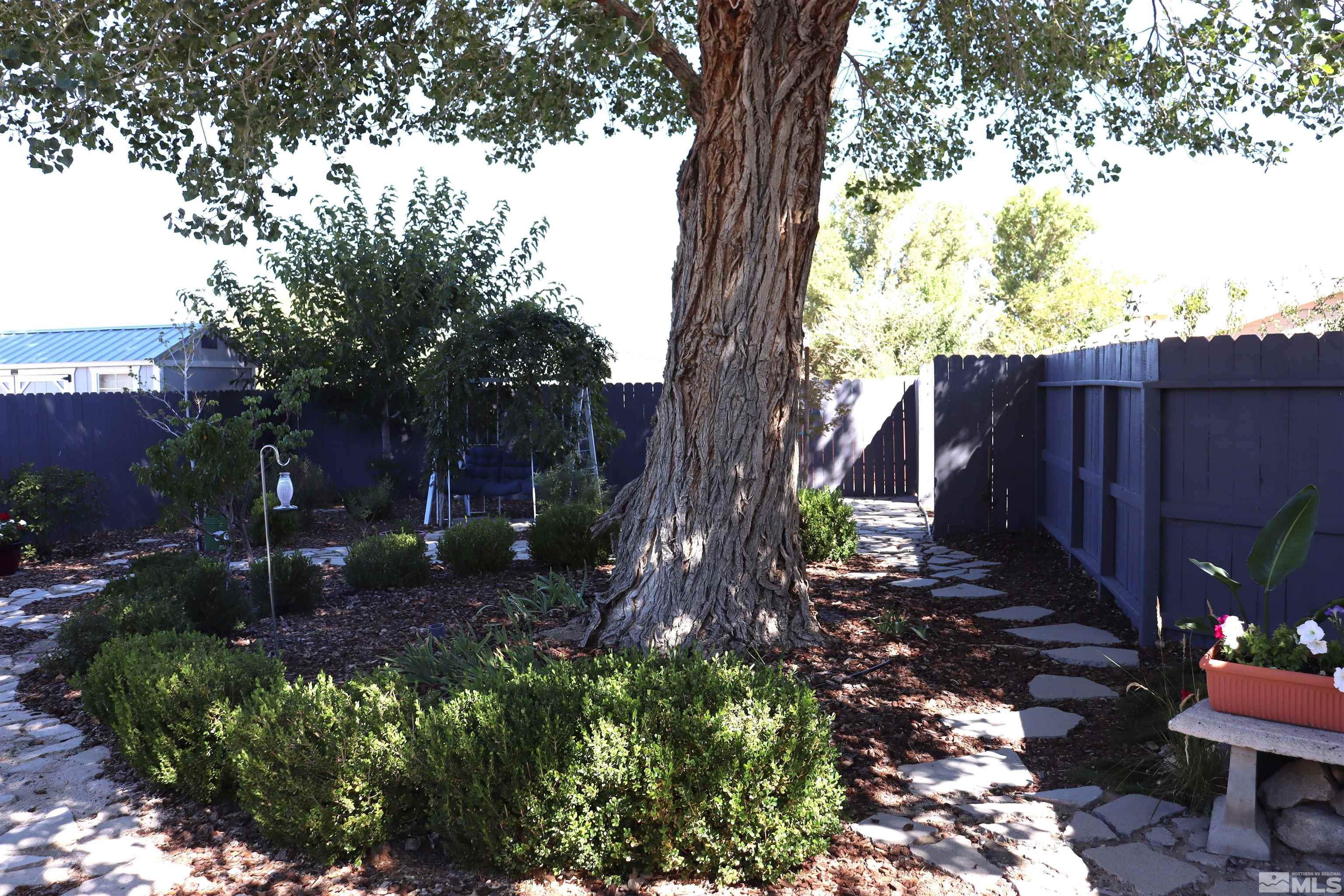 255 Ash Street Property Photo 7