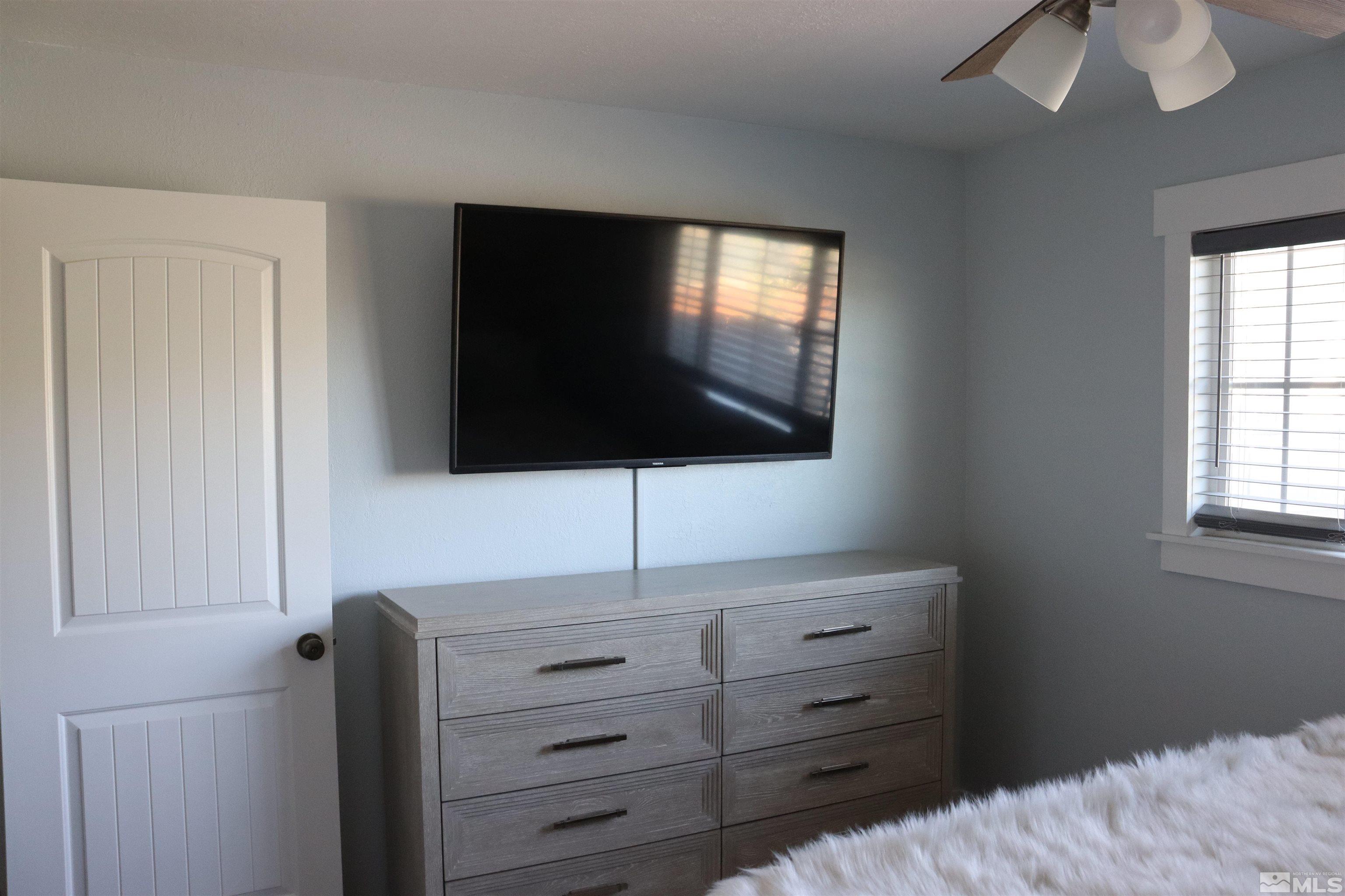 255 Ash Street Property Photo 17