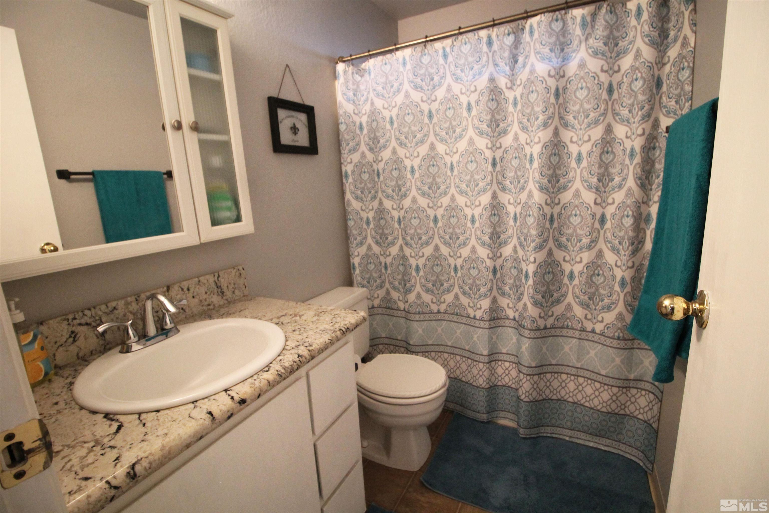 27 Amanda Circle Property Photo 9