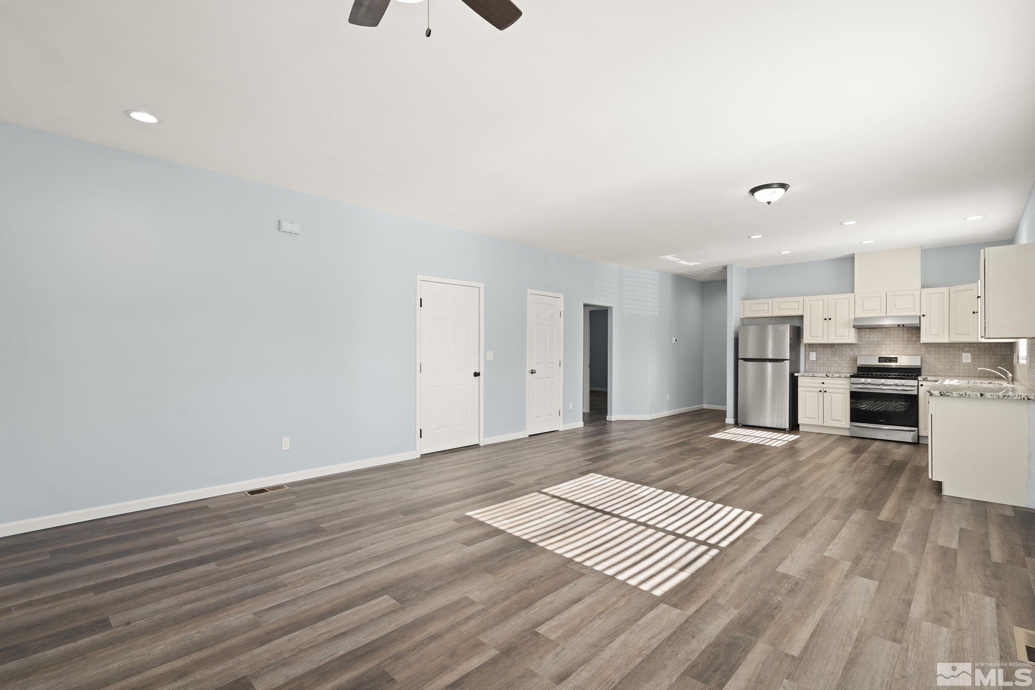 421 S Carson Meadow Drive Property Photo 30