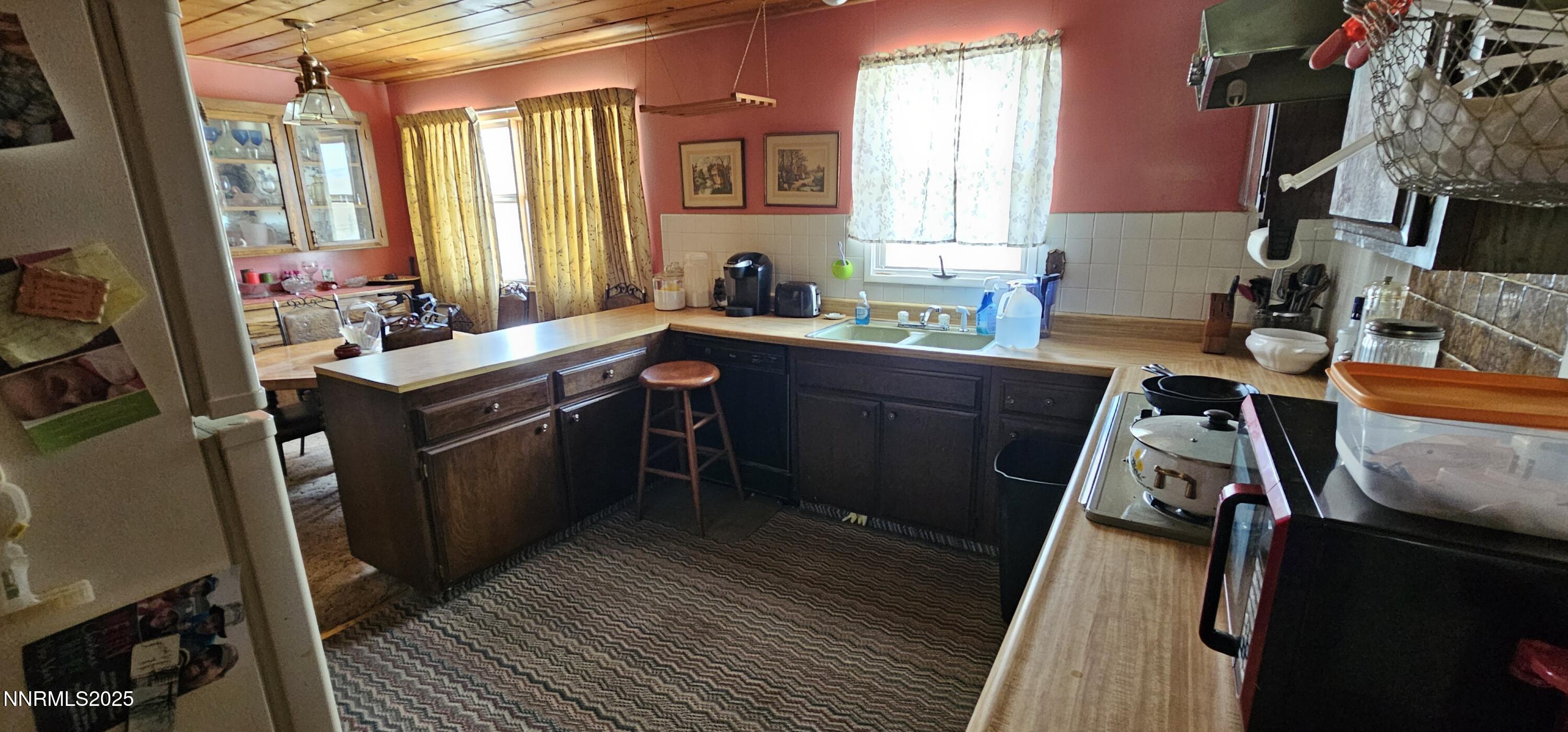 316 Toiyabe Road Property Photo 13