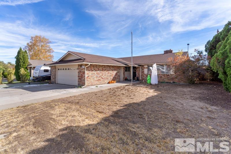 613 Ivy St Property Photo 1