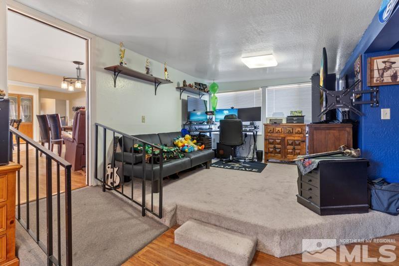 613 Ivy St Property Photo 12