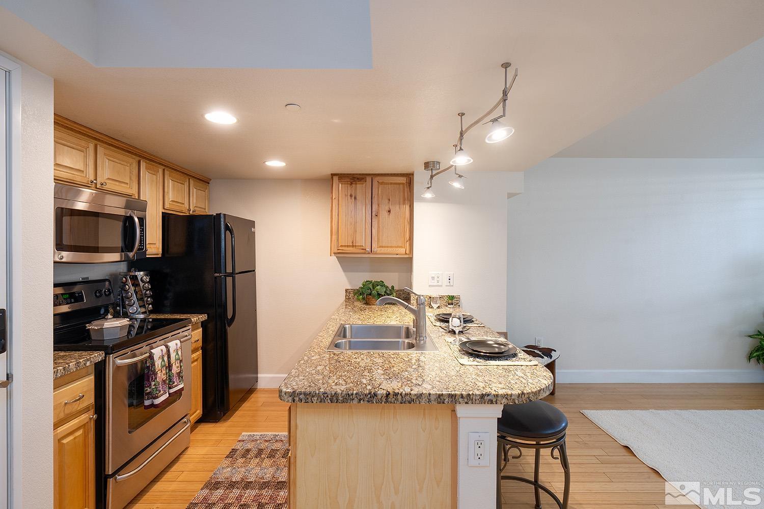 450 N Arlington Ave 507 Property Photo 8