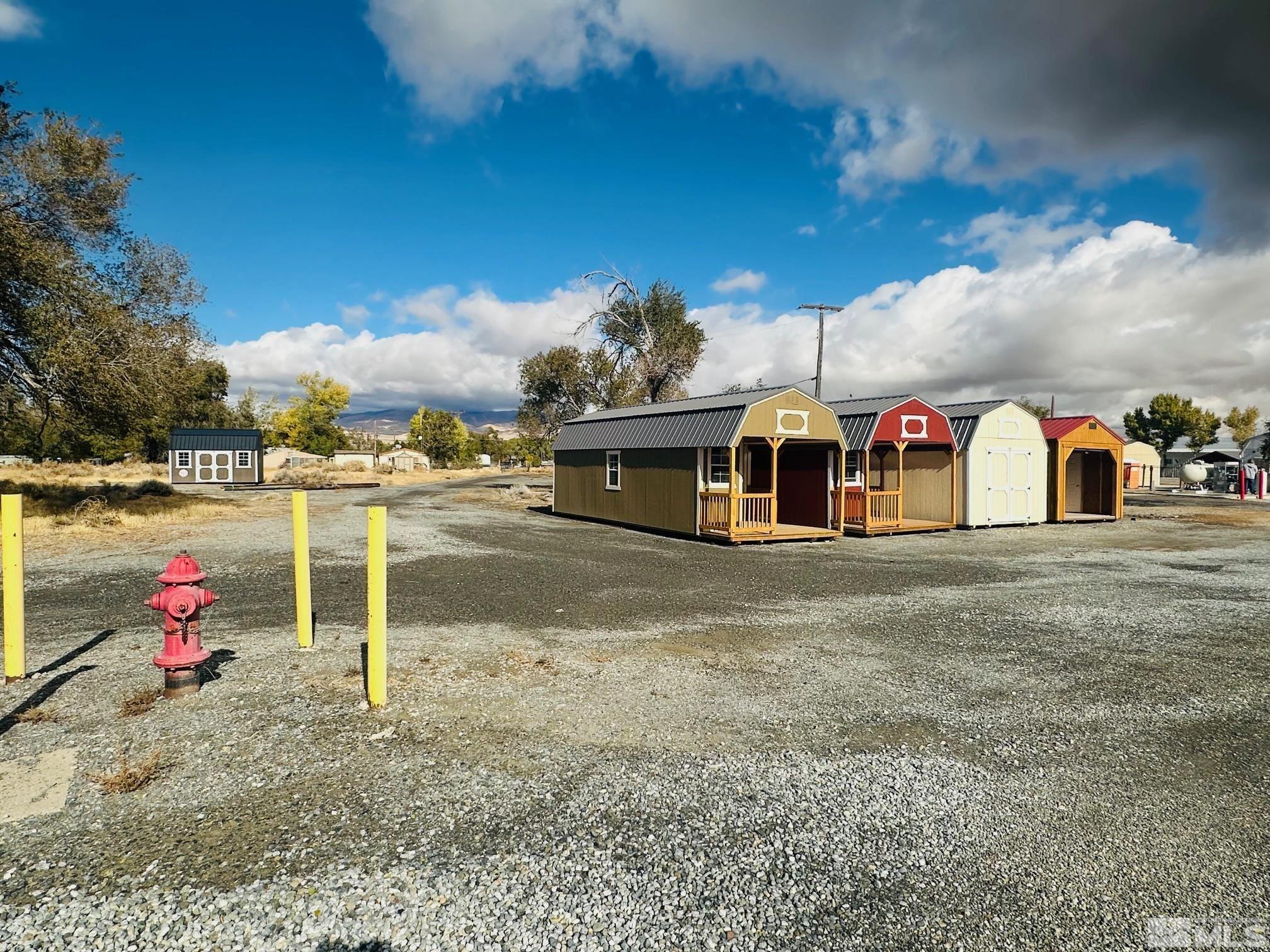955 E Frontage Road Property Photo 1