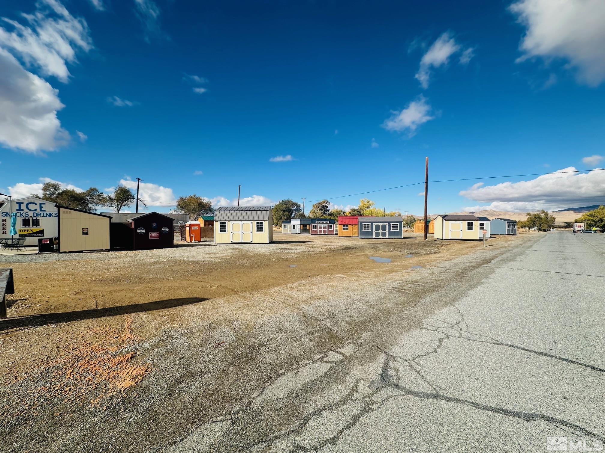 955 E Frontage Road Property Photo 3