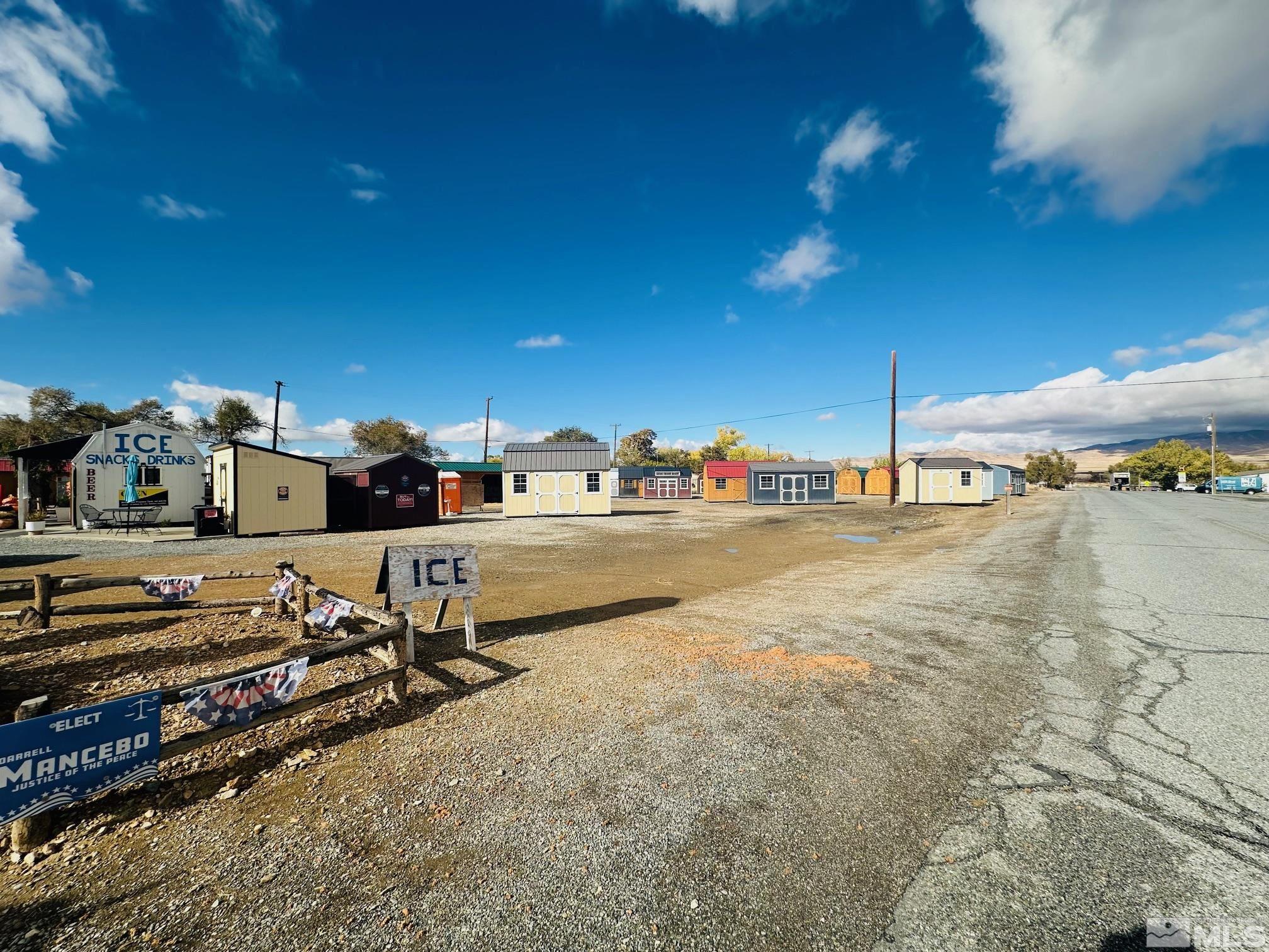 955 E Frontage Road Property Photo 4