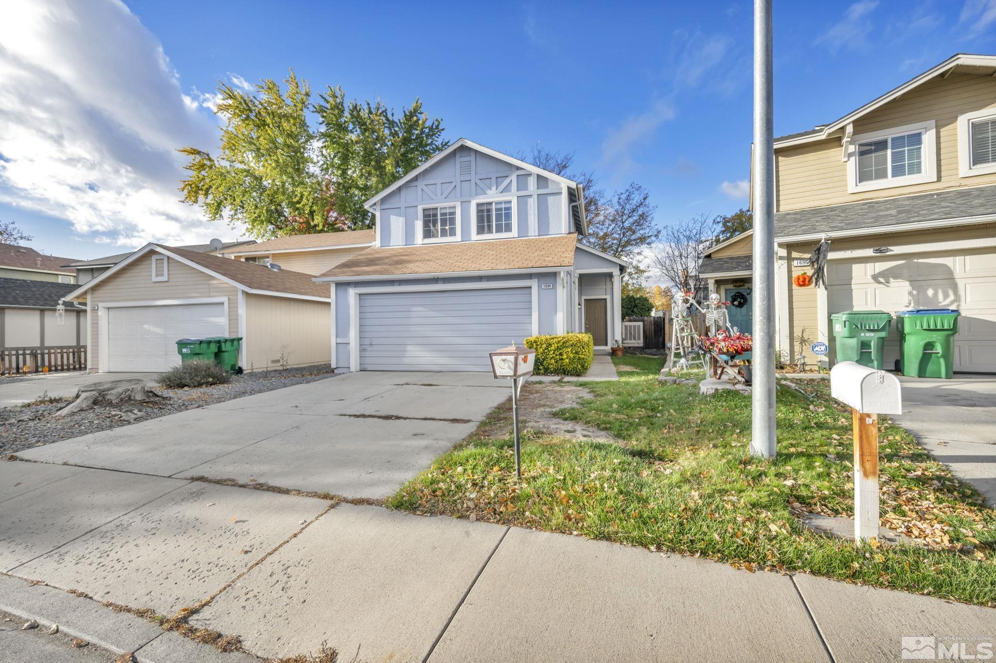 1694 Round Mountain Cir Property Photo