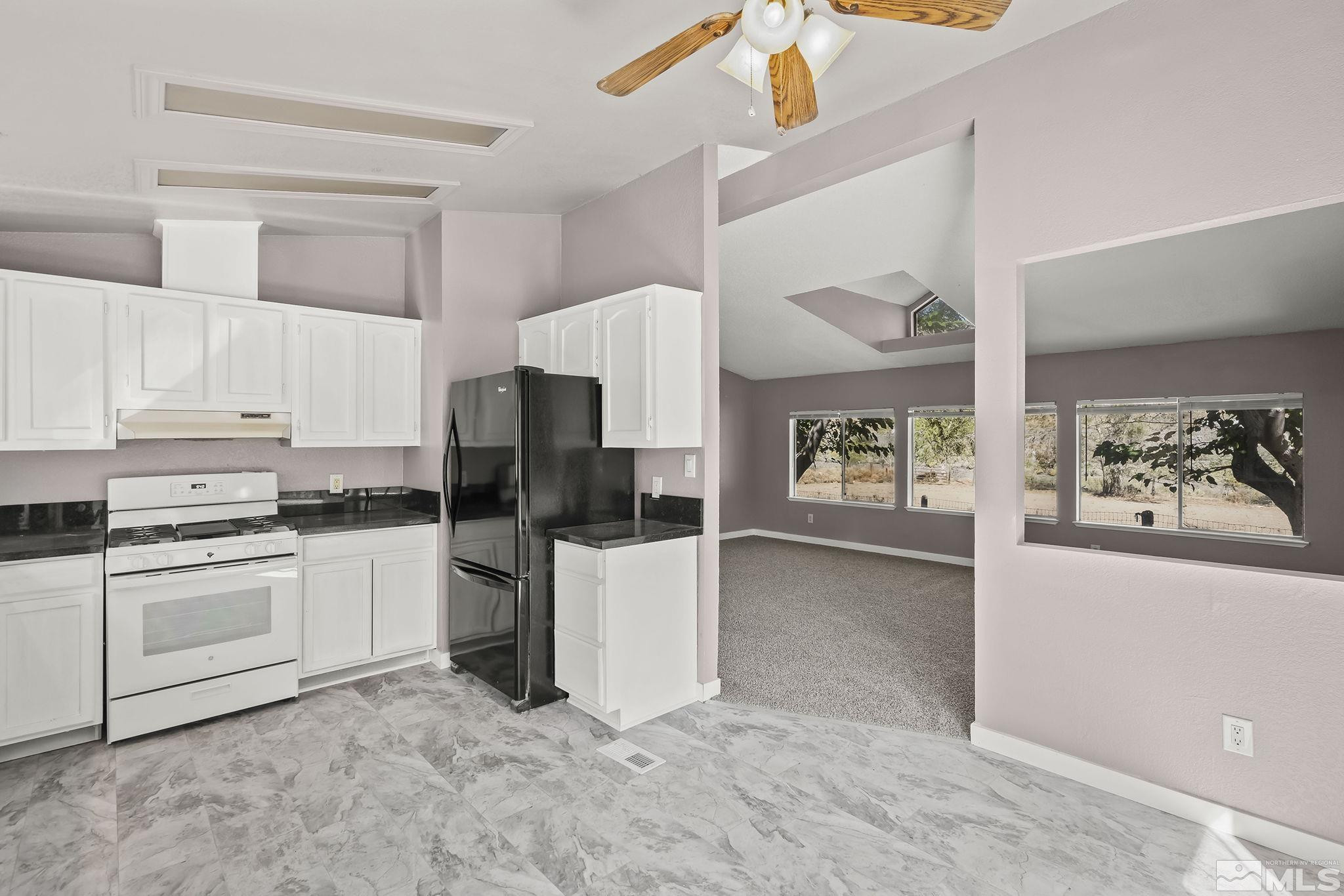 1661 Canal Rd Property Photo 13