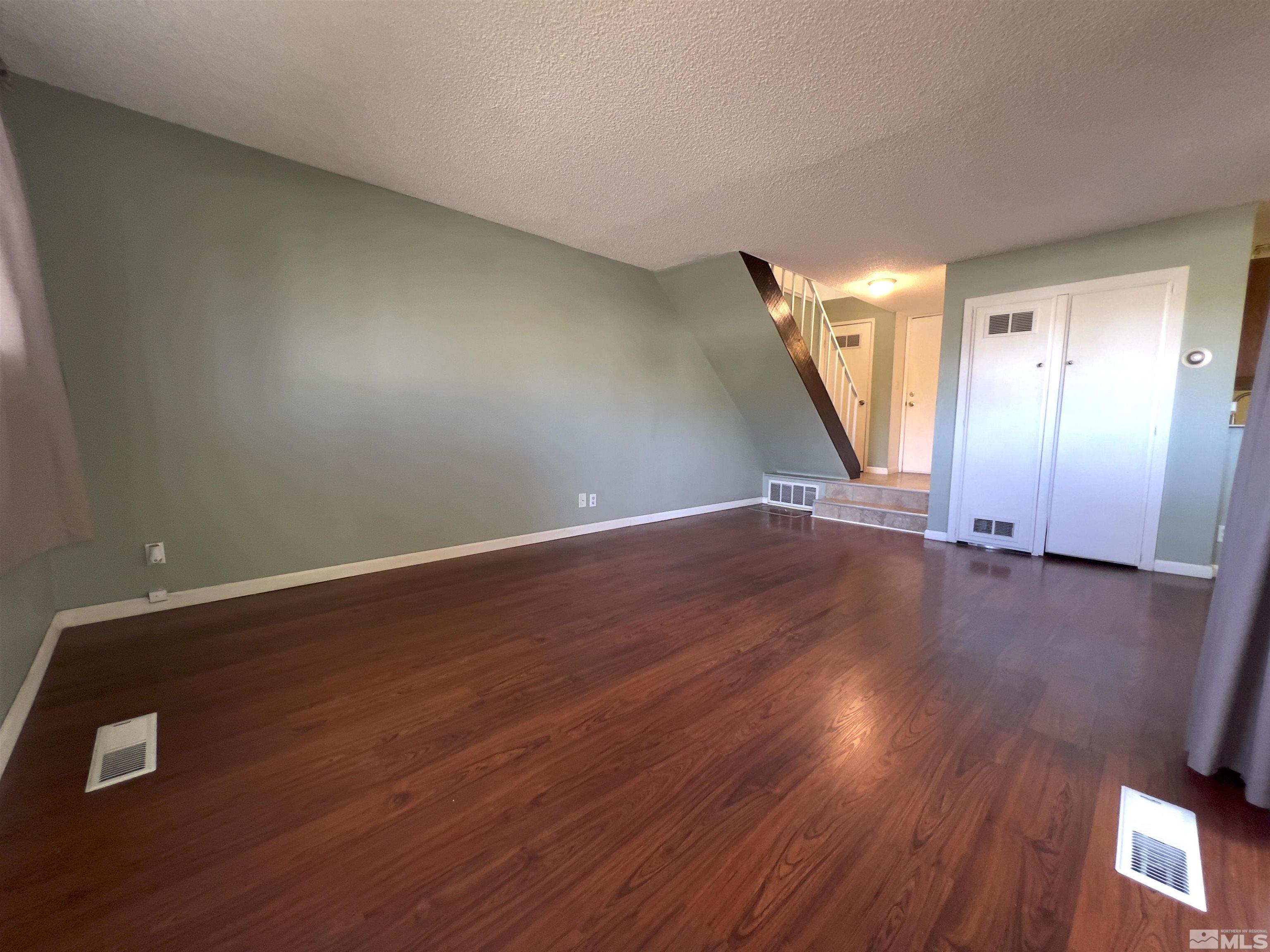 3534 Willow Hills Cir Property Photo 3