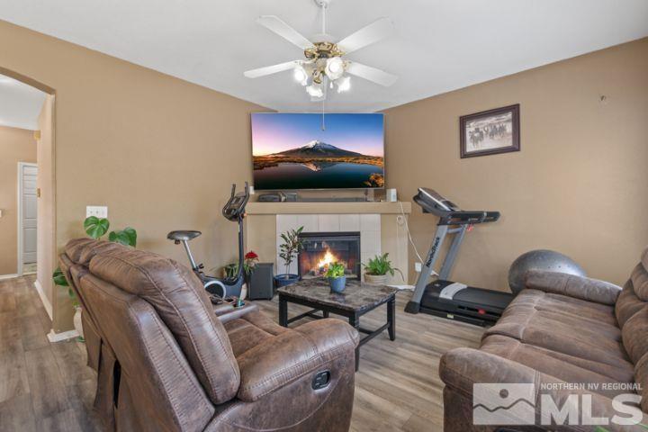 9748 Northrup Property Photo 6