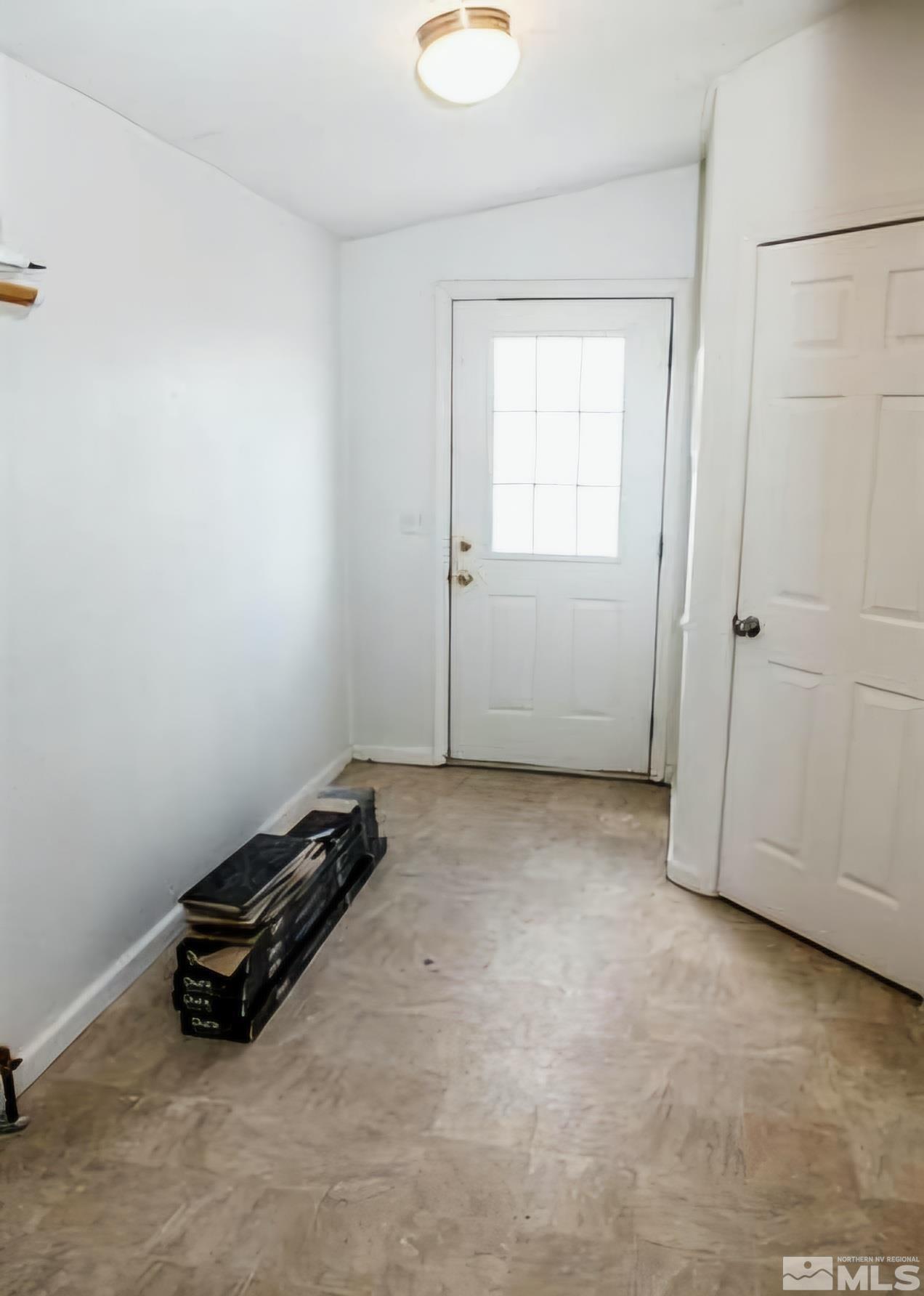 10205 Indian Ct Property Photo 8