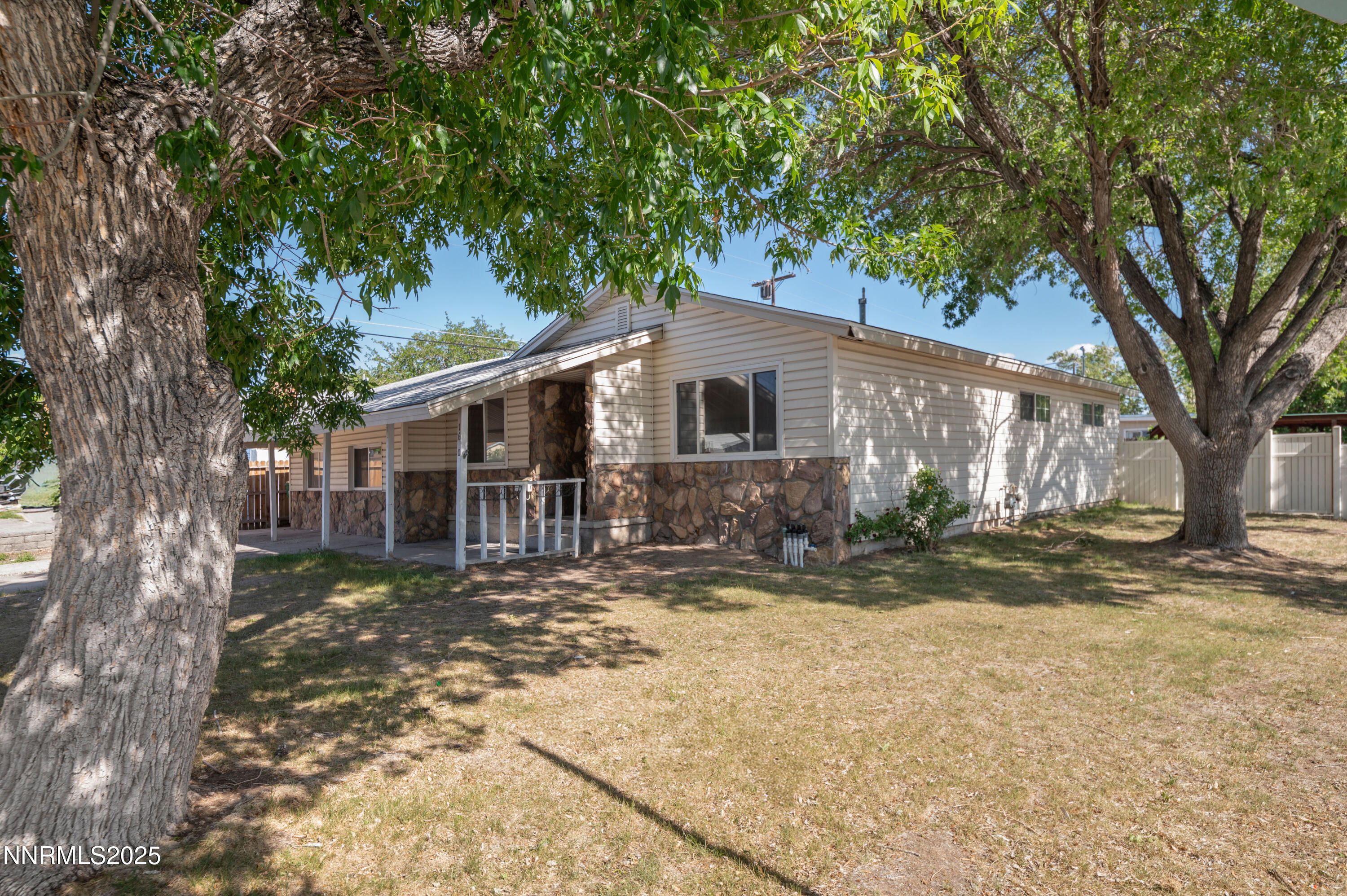 1600 Duke Way Property Photo 1