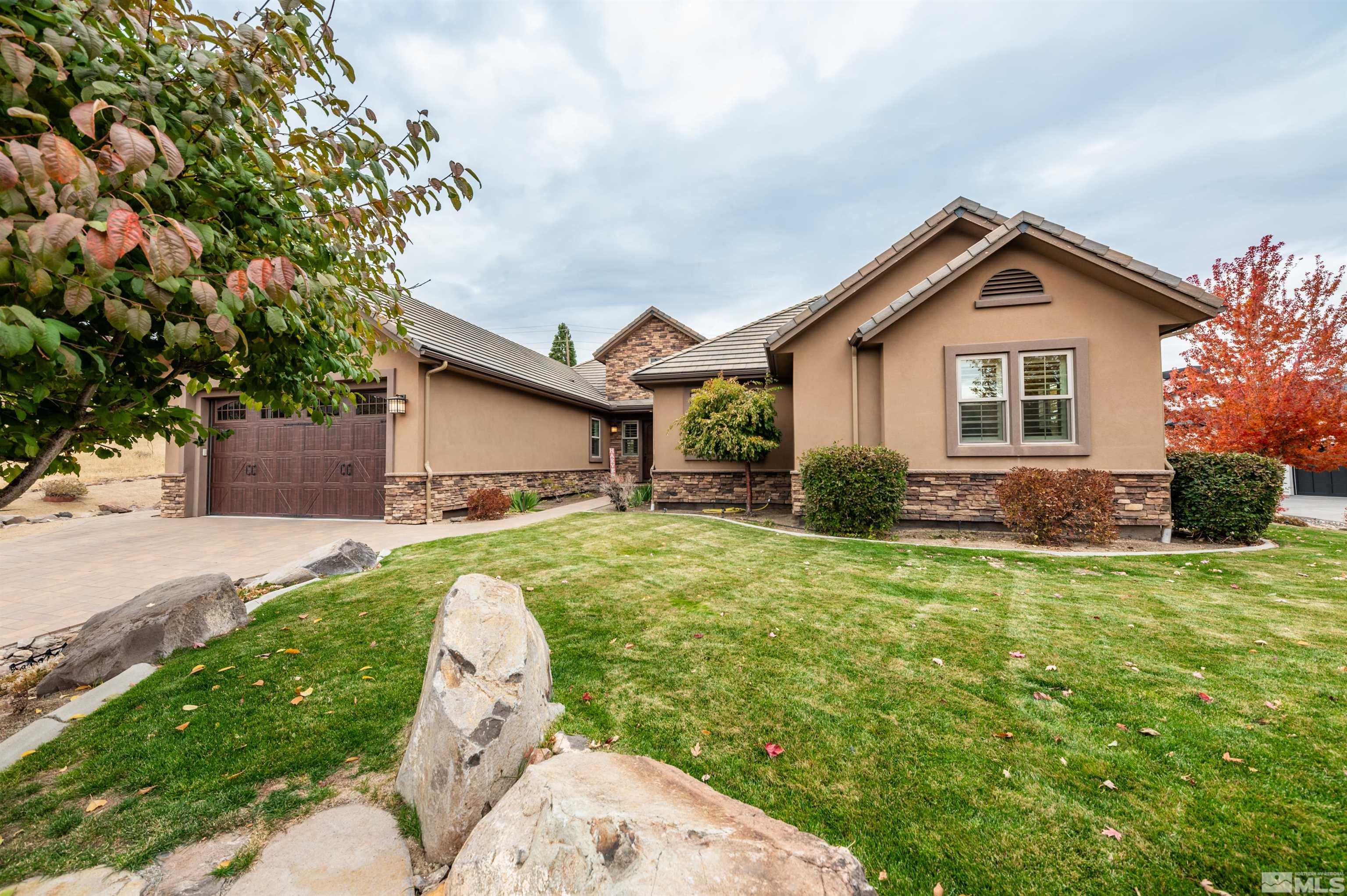 4865 Sierra Pine Drive Property Photo 1