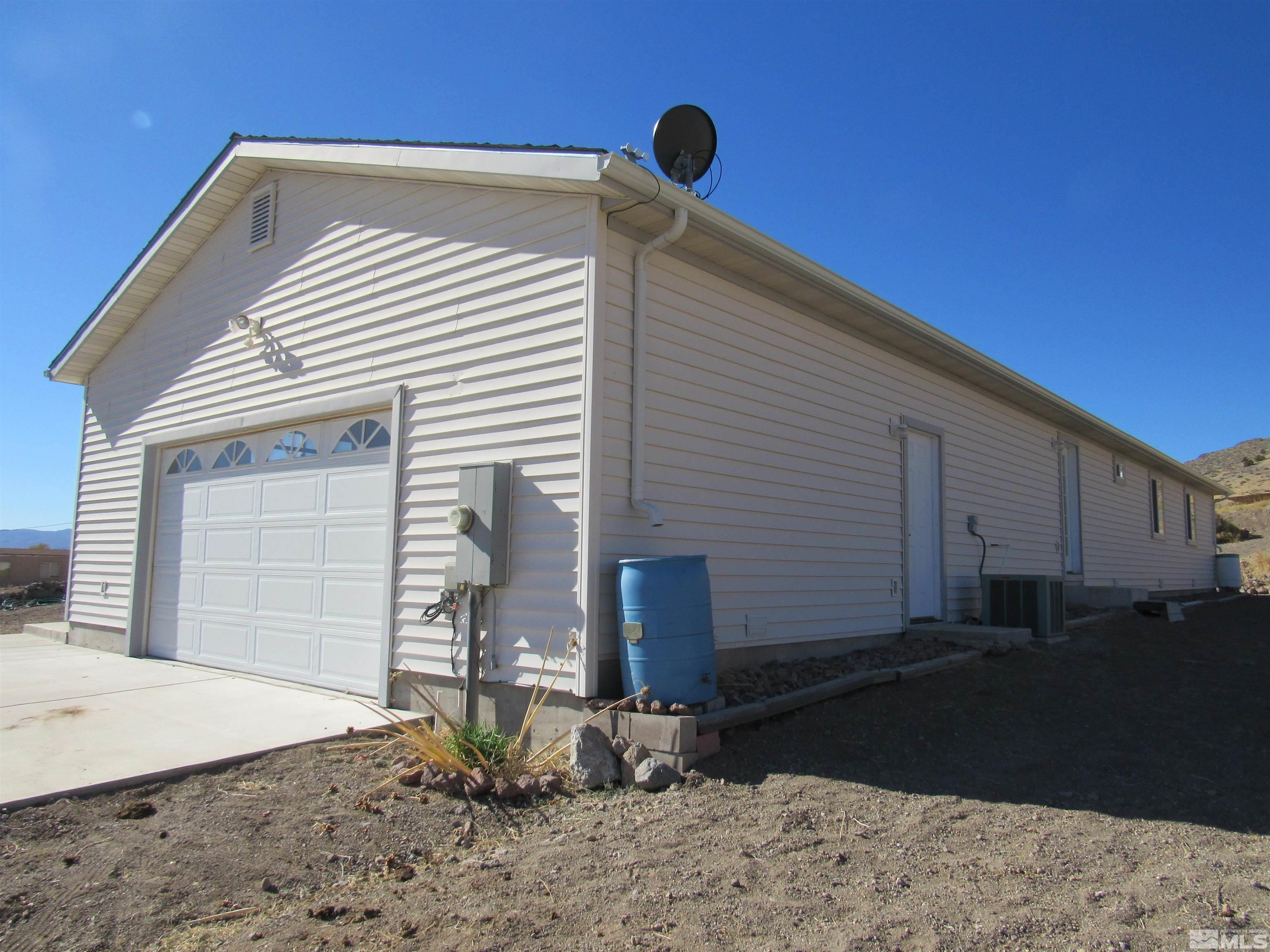 203 Willie Way Property Photo 4