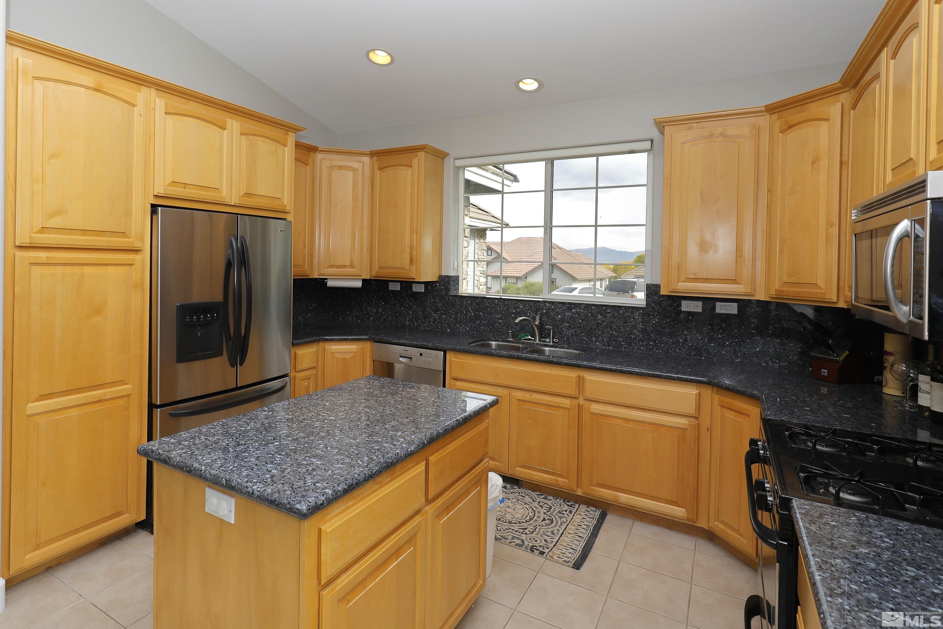 2456 Genoa Meadows Property Photo 6