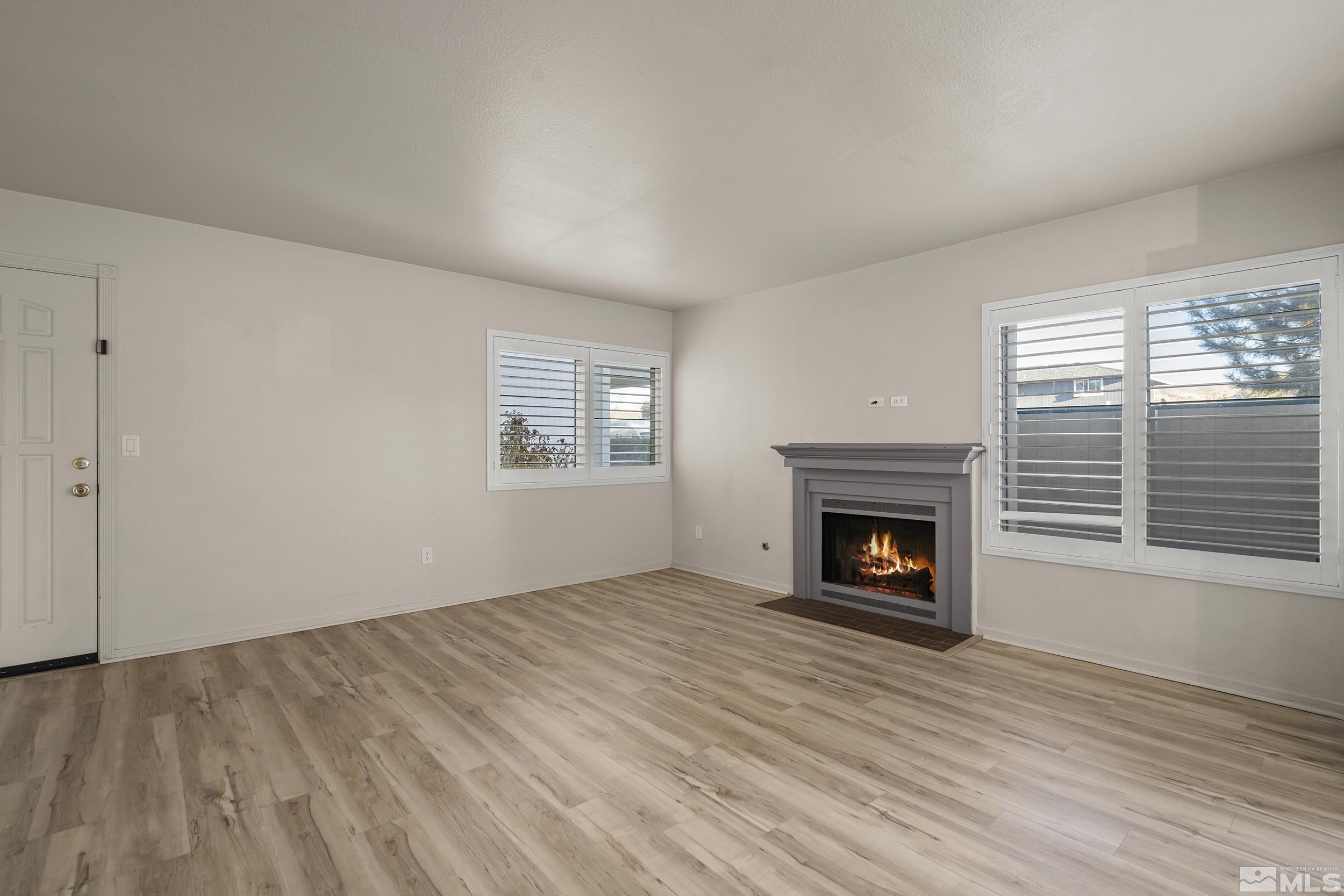 2311 Sycamore Glen Drive Property Photo 7