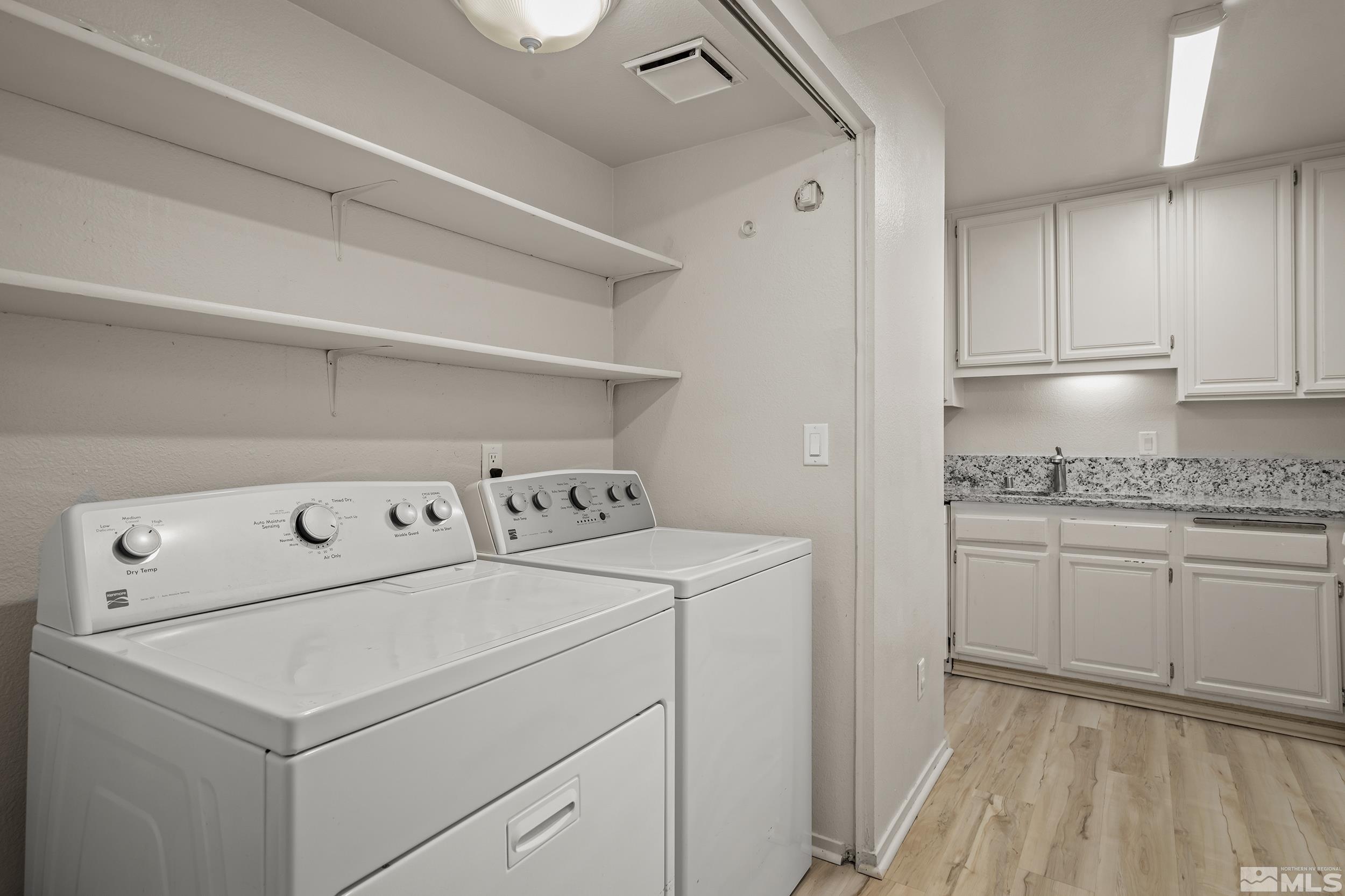 2311 Sycamore Glen Drive Property Photo 13