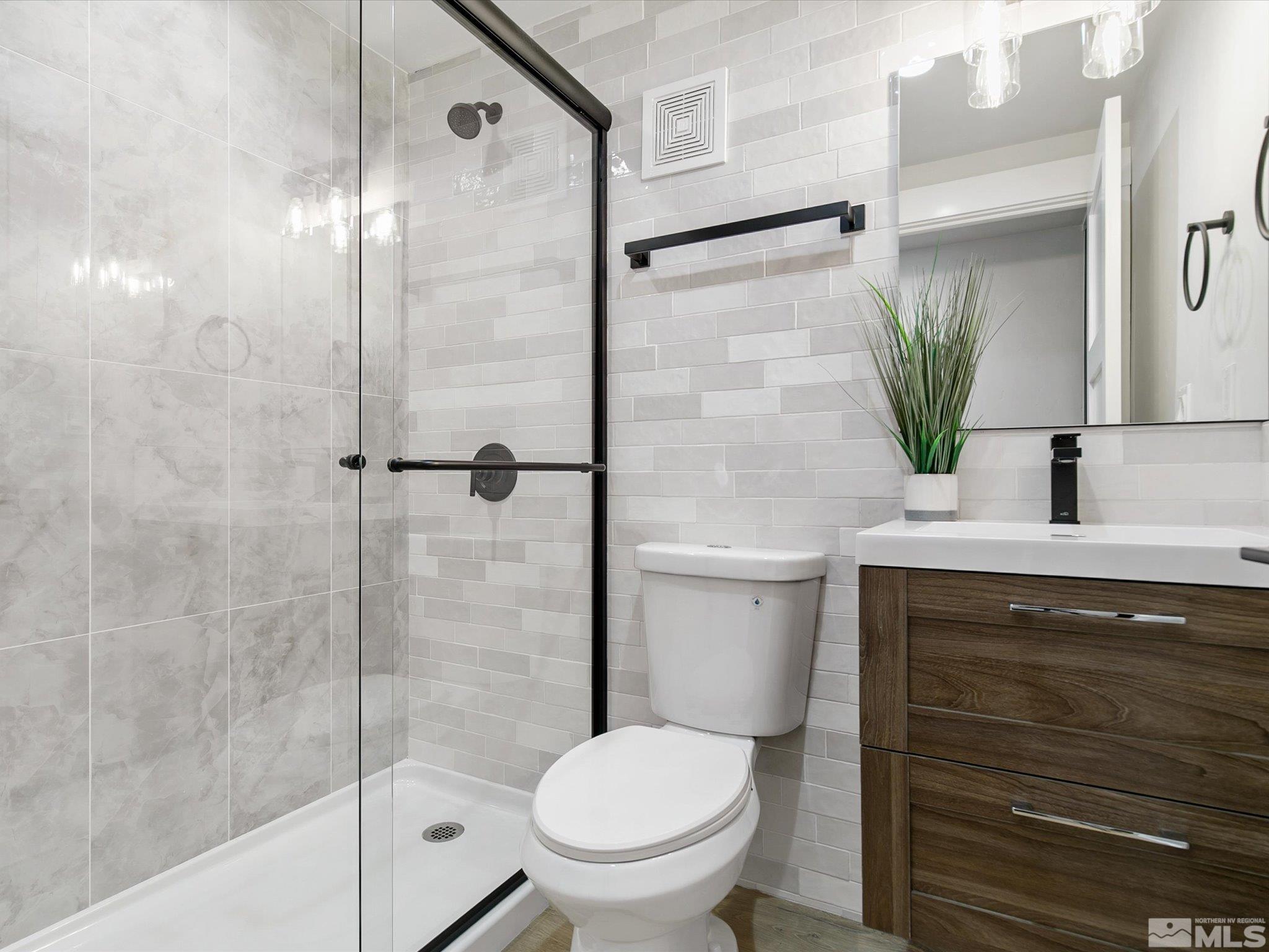 744 Bigler B Property Photo 28