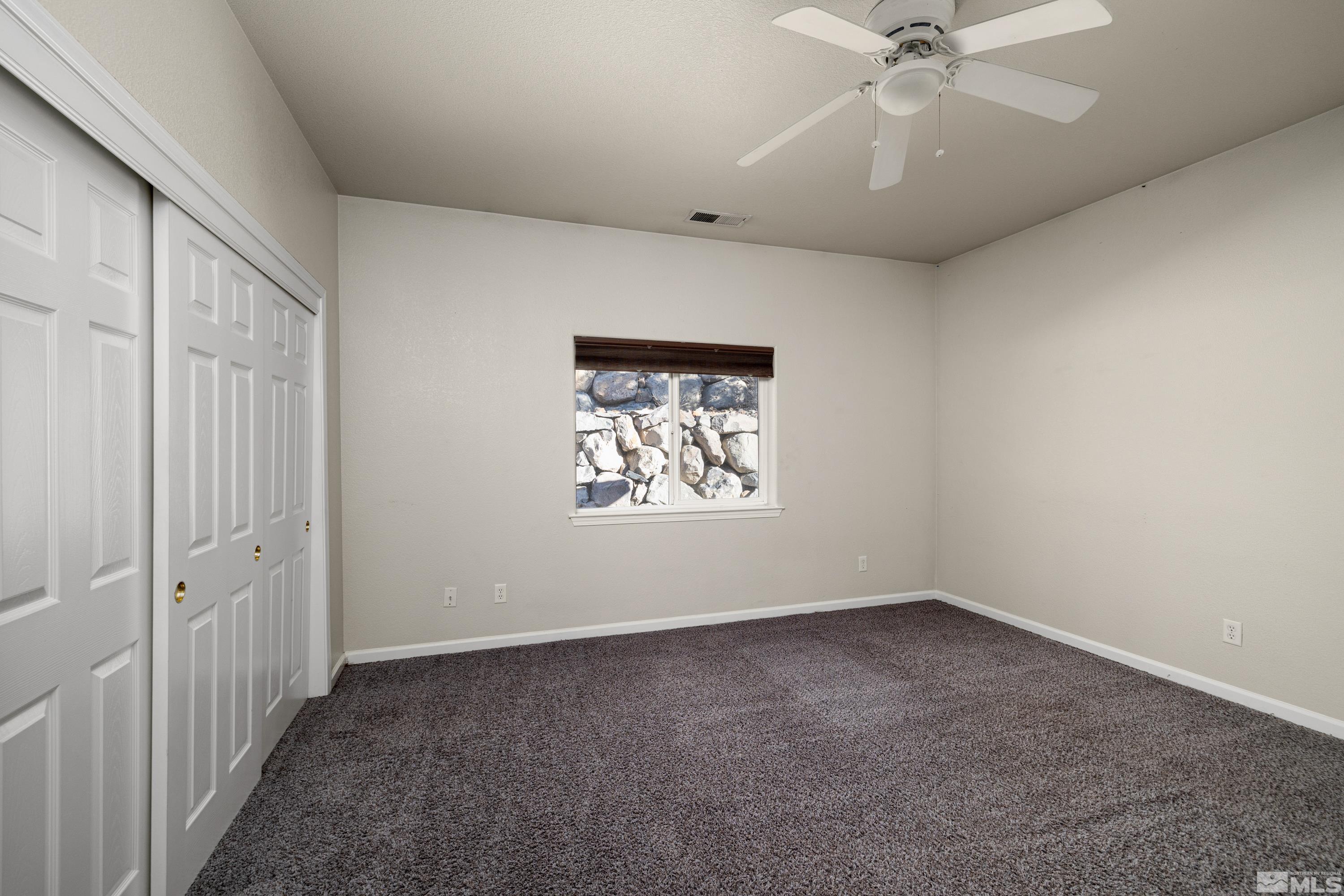 905 Demos Ct Property Photo 10