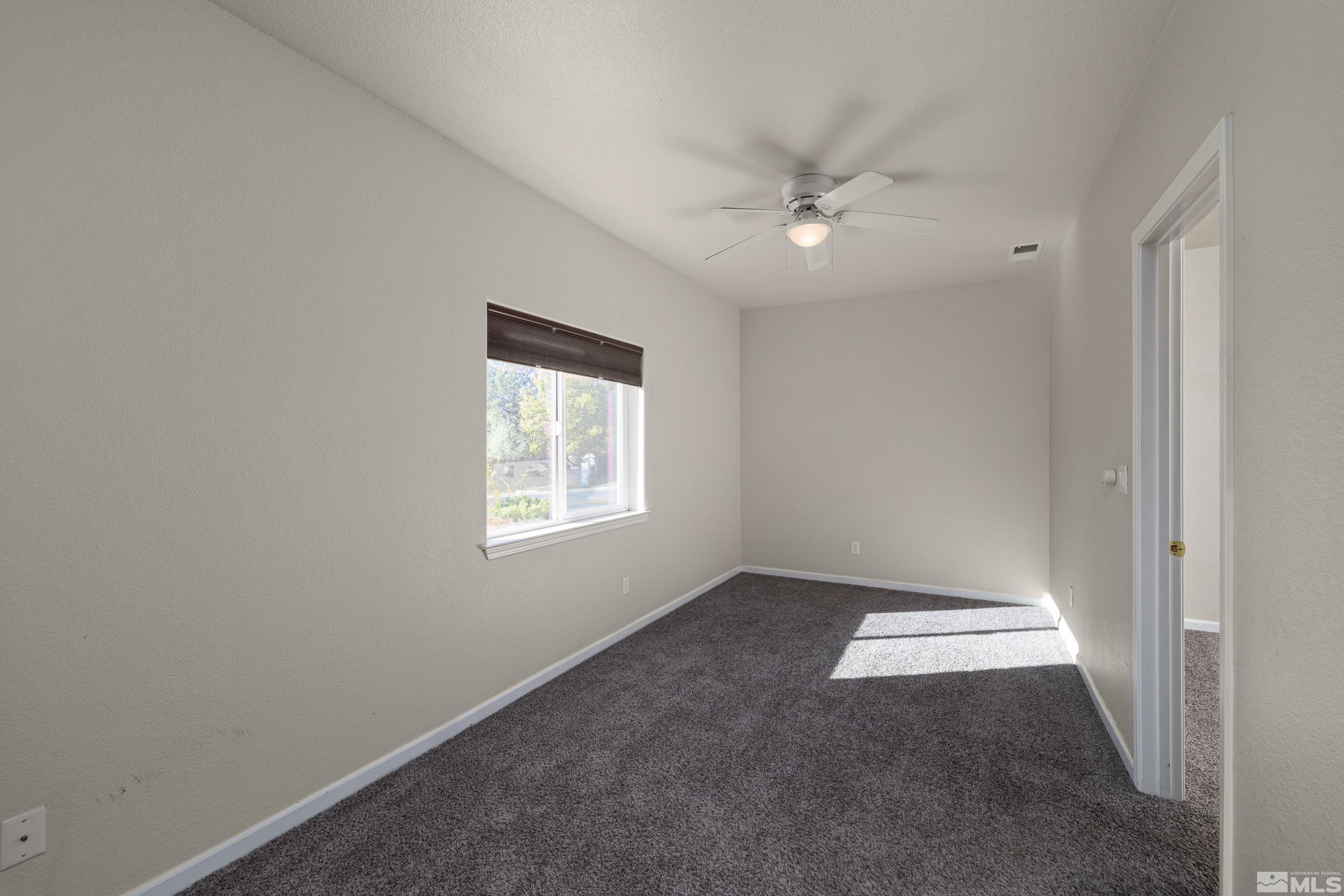 905 Demos Ct Property Photo 20