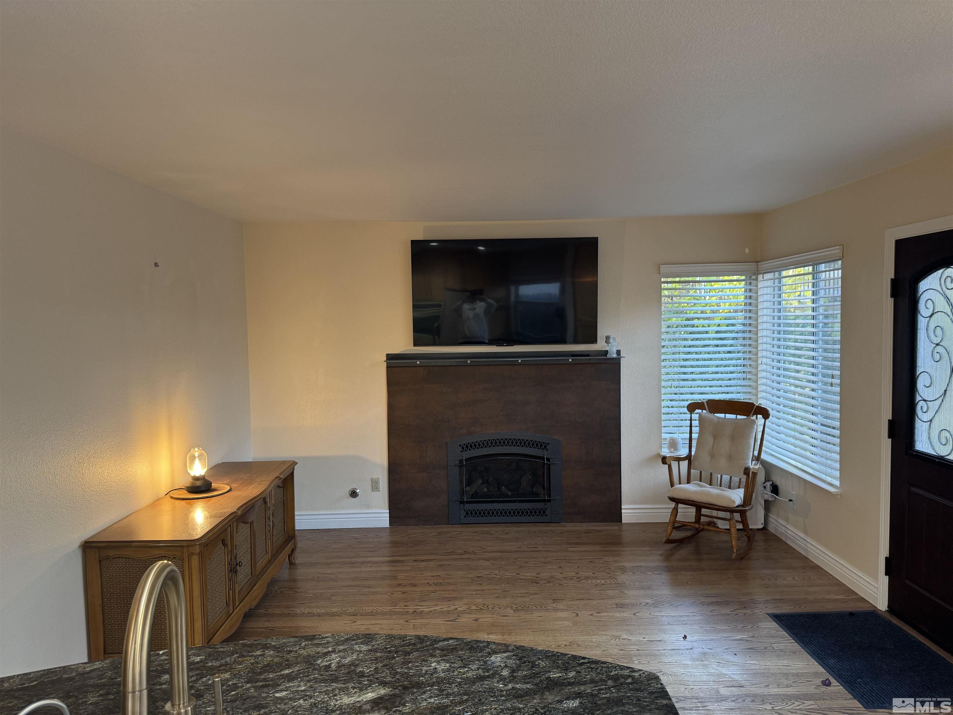 6215 Sunrise Meadows Loop Property Photo 6