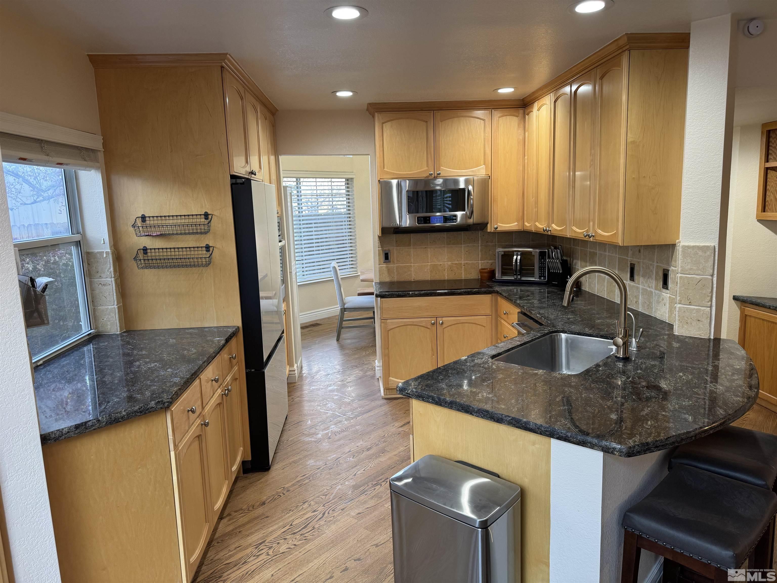 6215 Sunrise Meadows Loop Property Photo 8