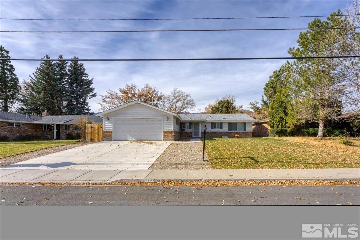 1832 Mountain Street Property Photo 3