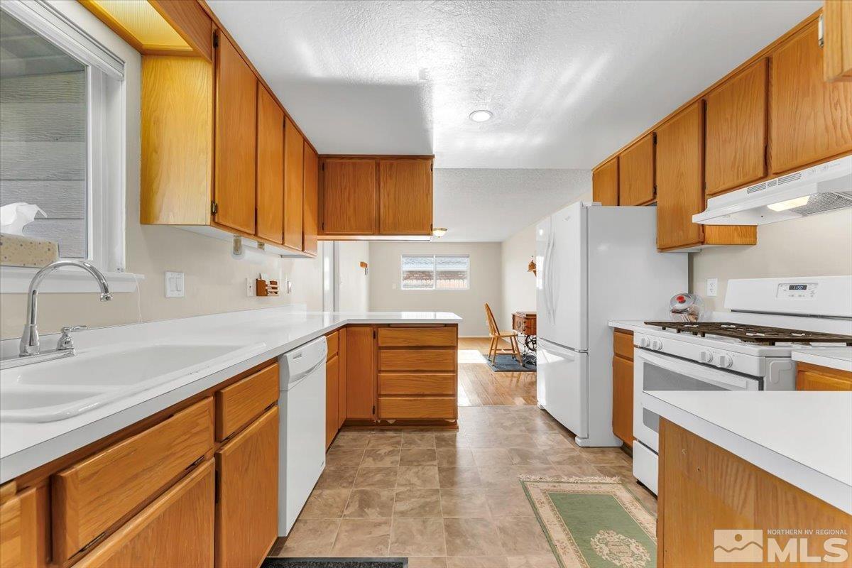 1832 Mountain Street Property Photo 16