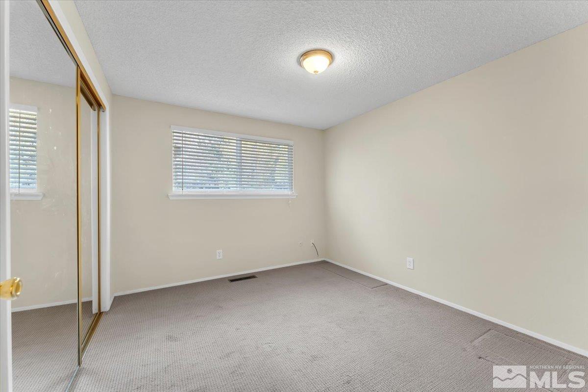 1832 Mountain Street Property Photo 21