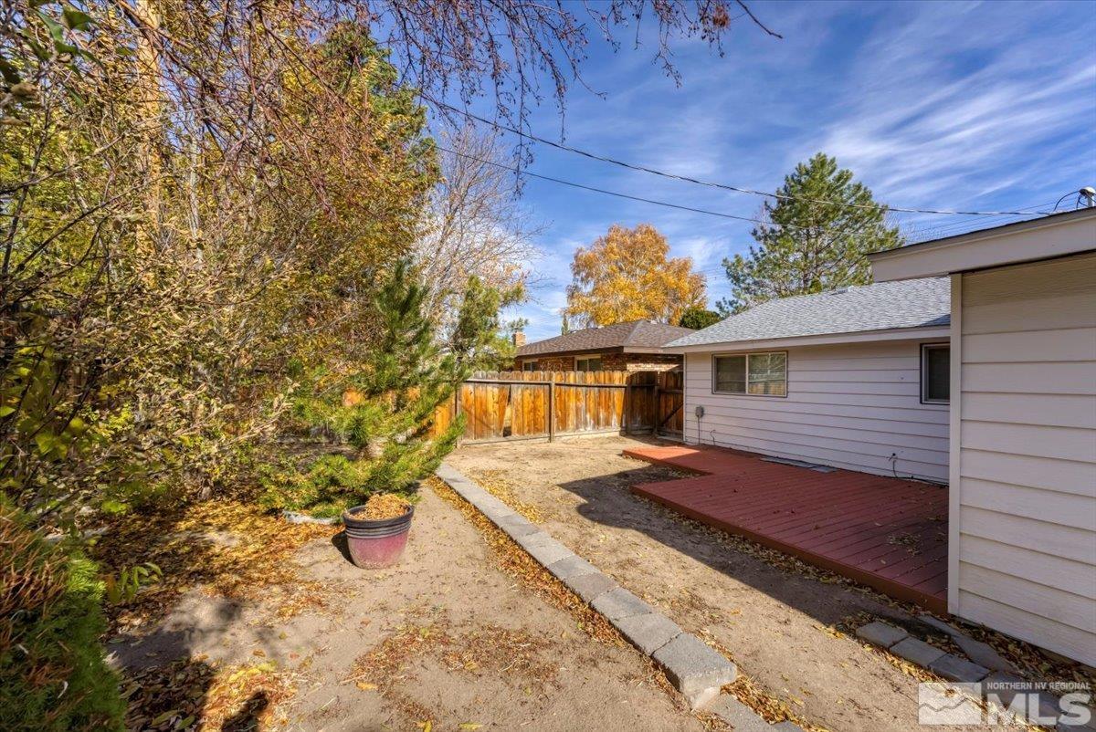 1832 Mountain Street Property Photo 32