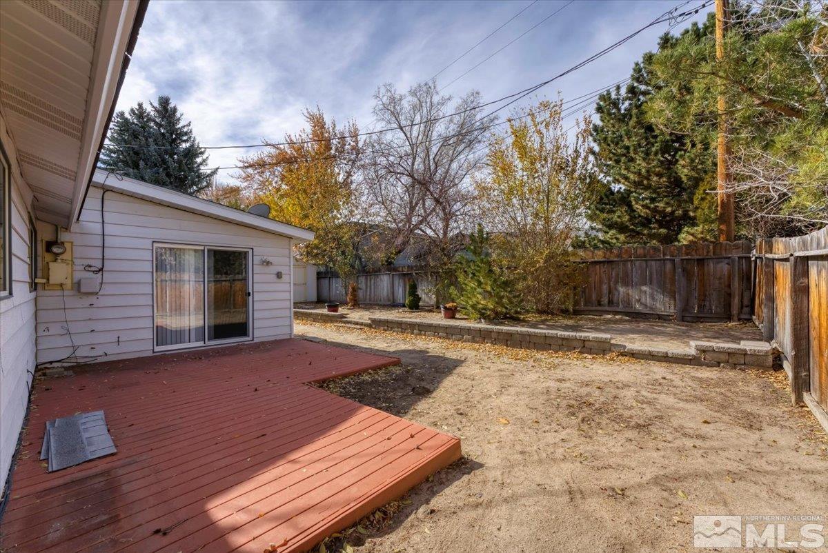 1832 Mountain Street Property Photo 34