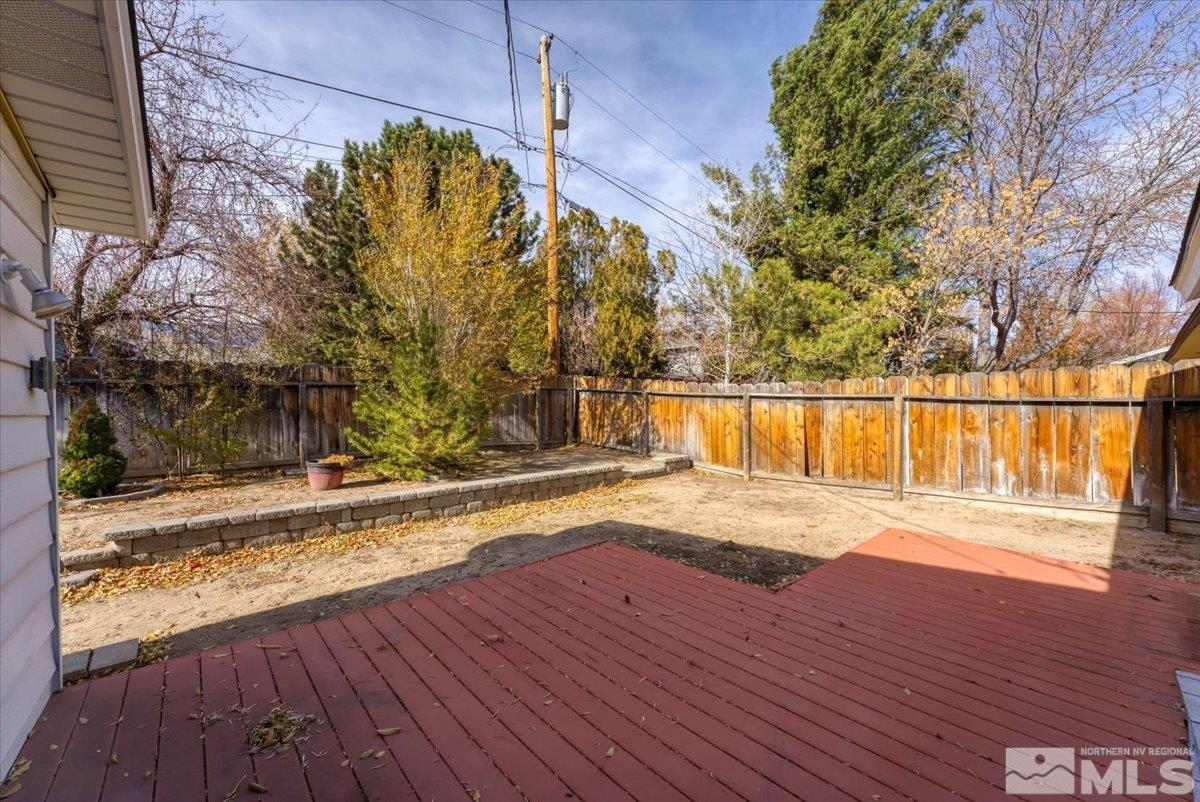 1832 Mountain Street Property Photo 35