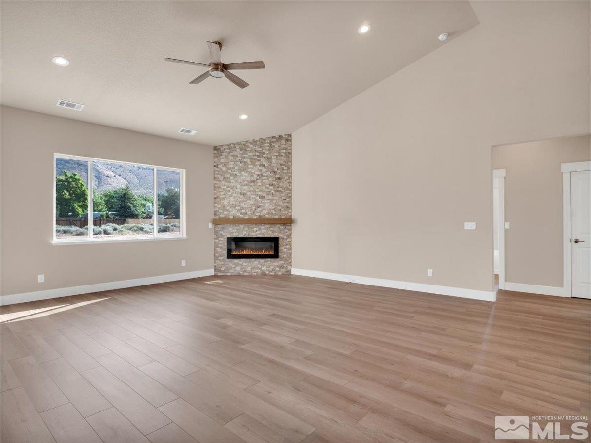 6853 Eagle Wing Cir Property Photo 12