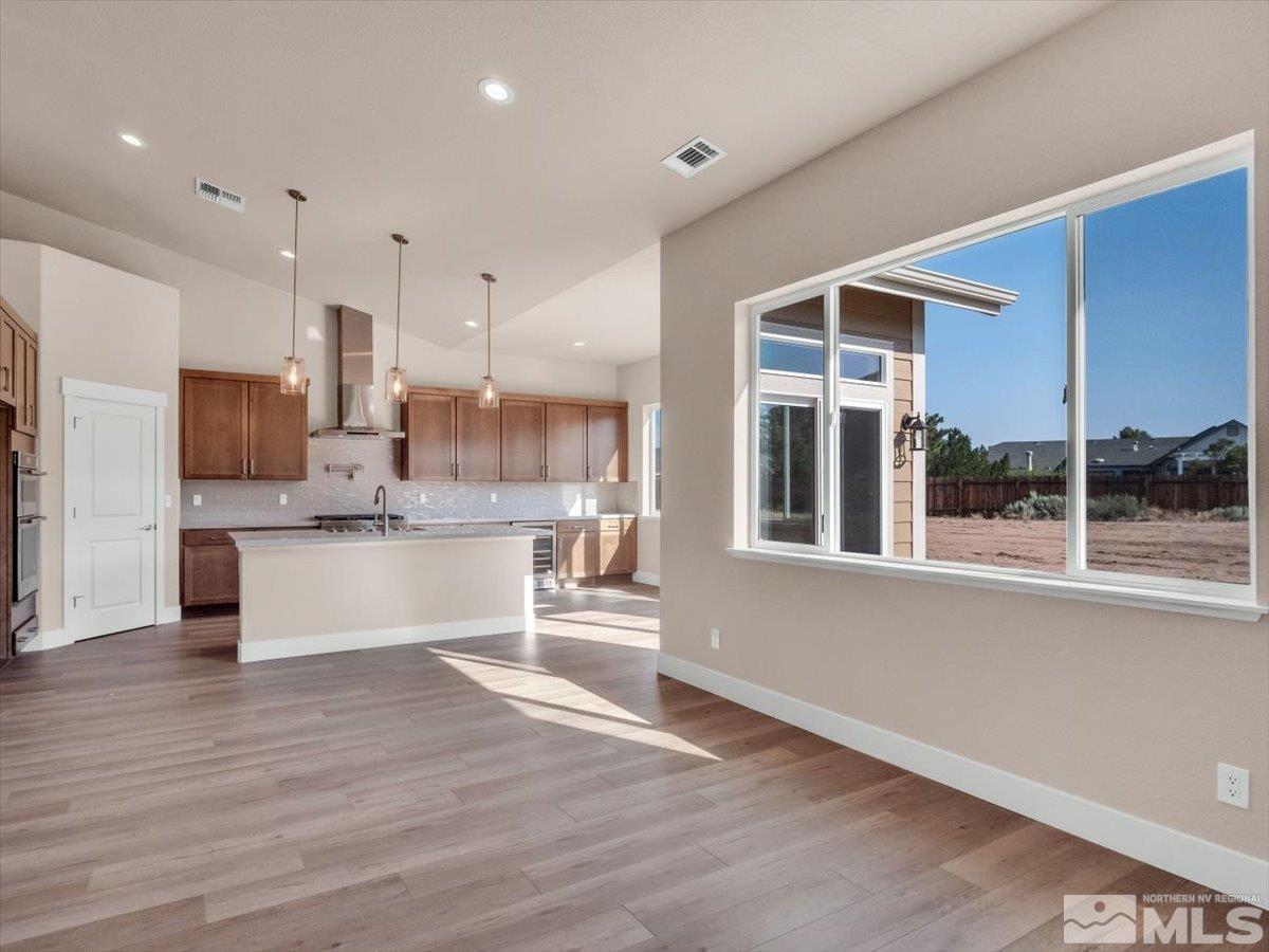 6853 Eagle Wing Cir Property Photo 14
