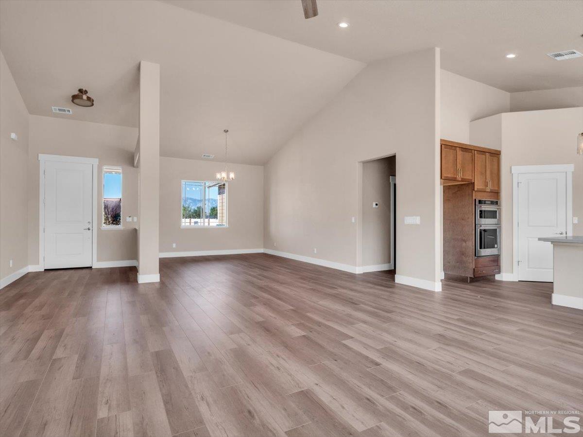 6853 Eagle Wing Cir Property Photo 15
