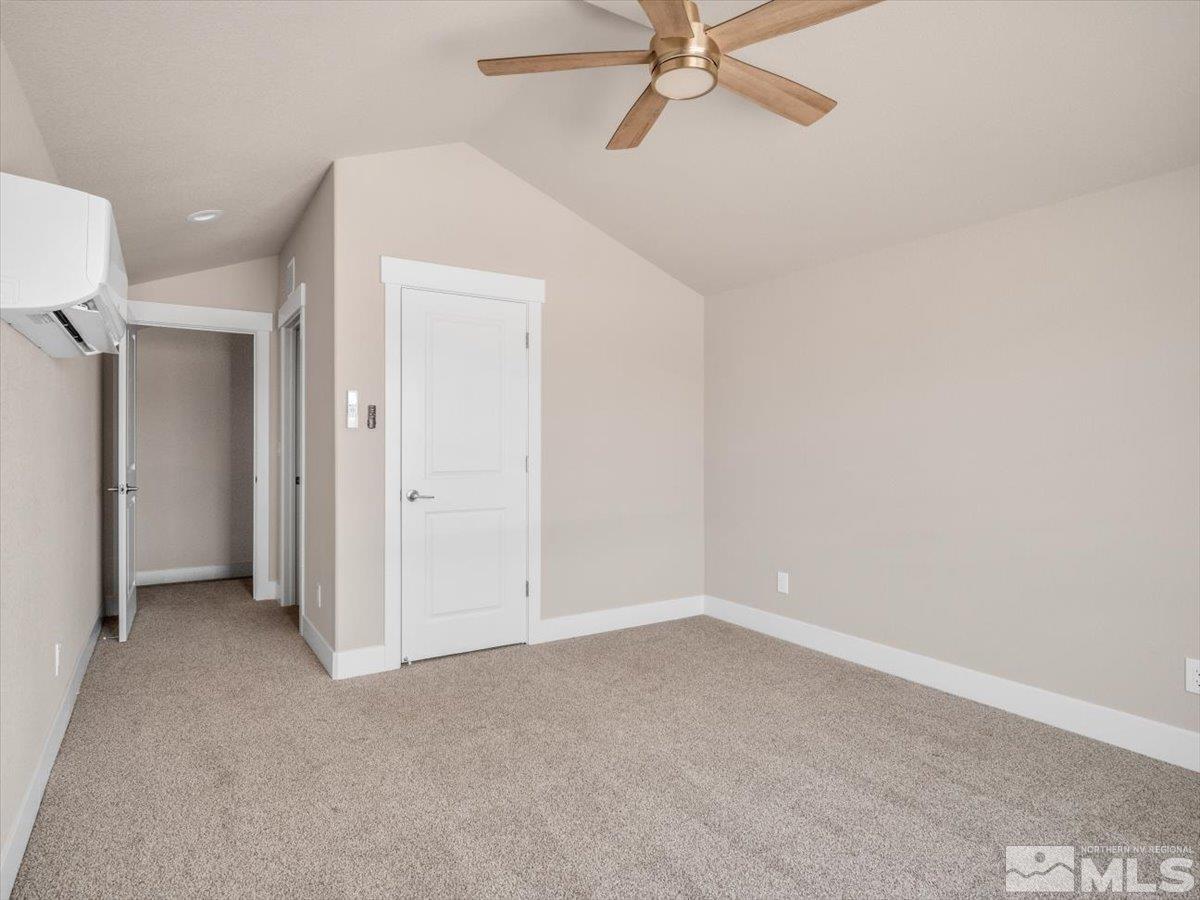 6853 Eagle Wing Cir Property Photo 21