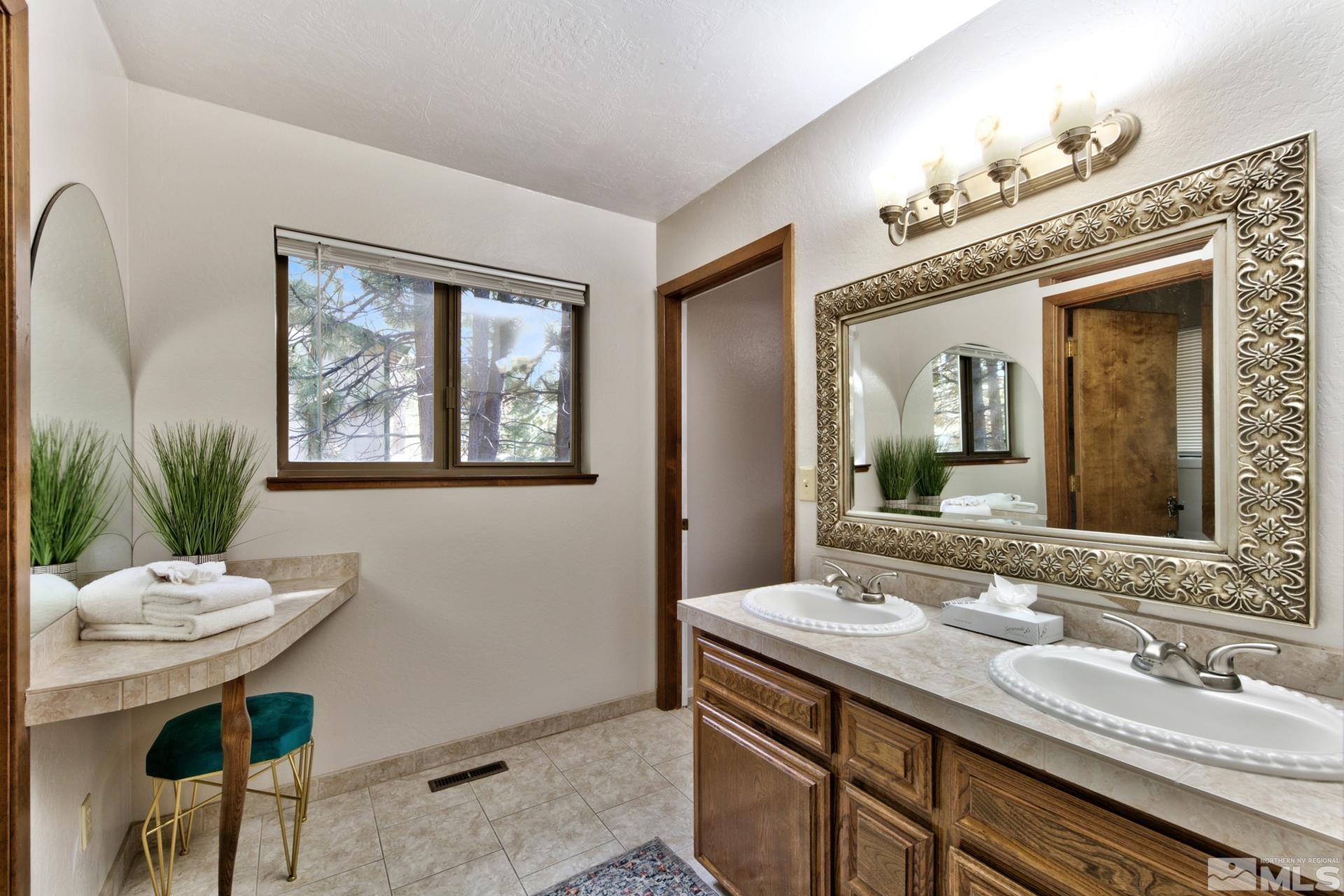183 Kingsbury Circle Property Photo 19