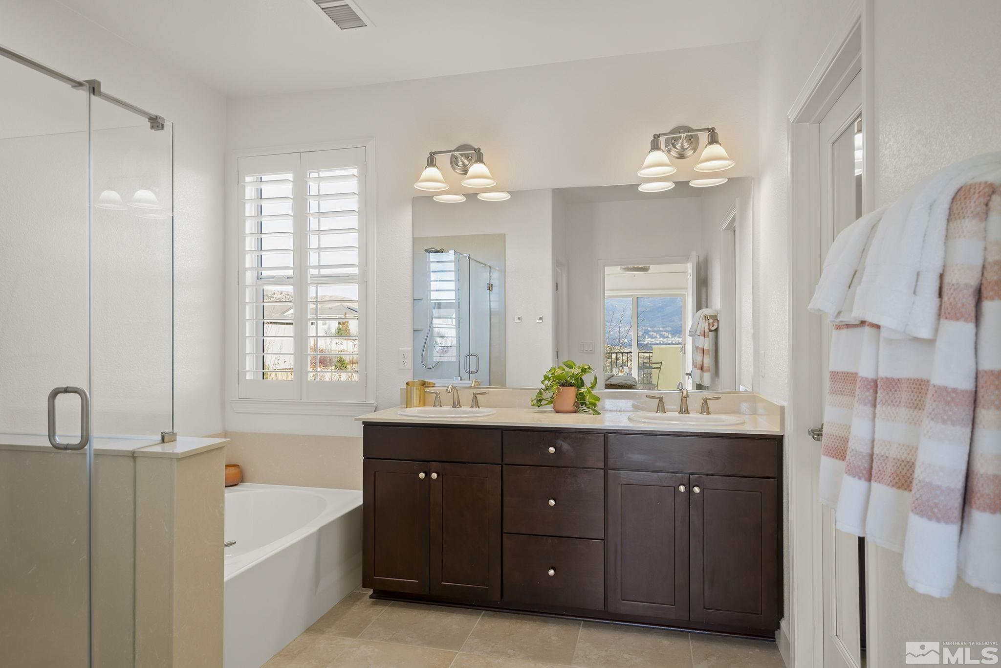 1375 Samantha Crest Trl Property Photo 18